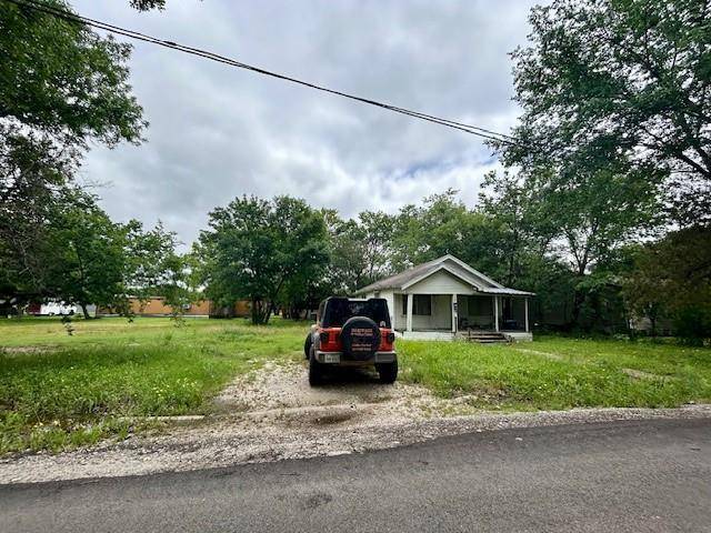 Mexia, TX 76667,200 N Echols Street