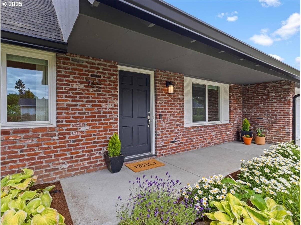 Beaverton, OR 97005,765 SW 136TH AVE