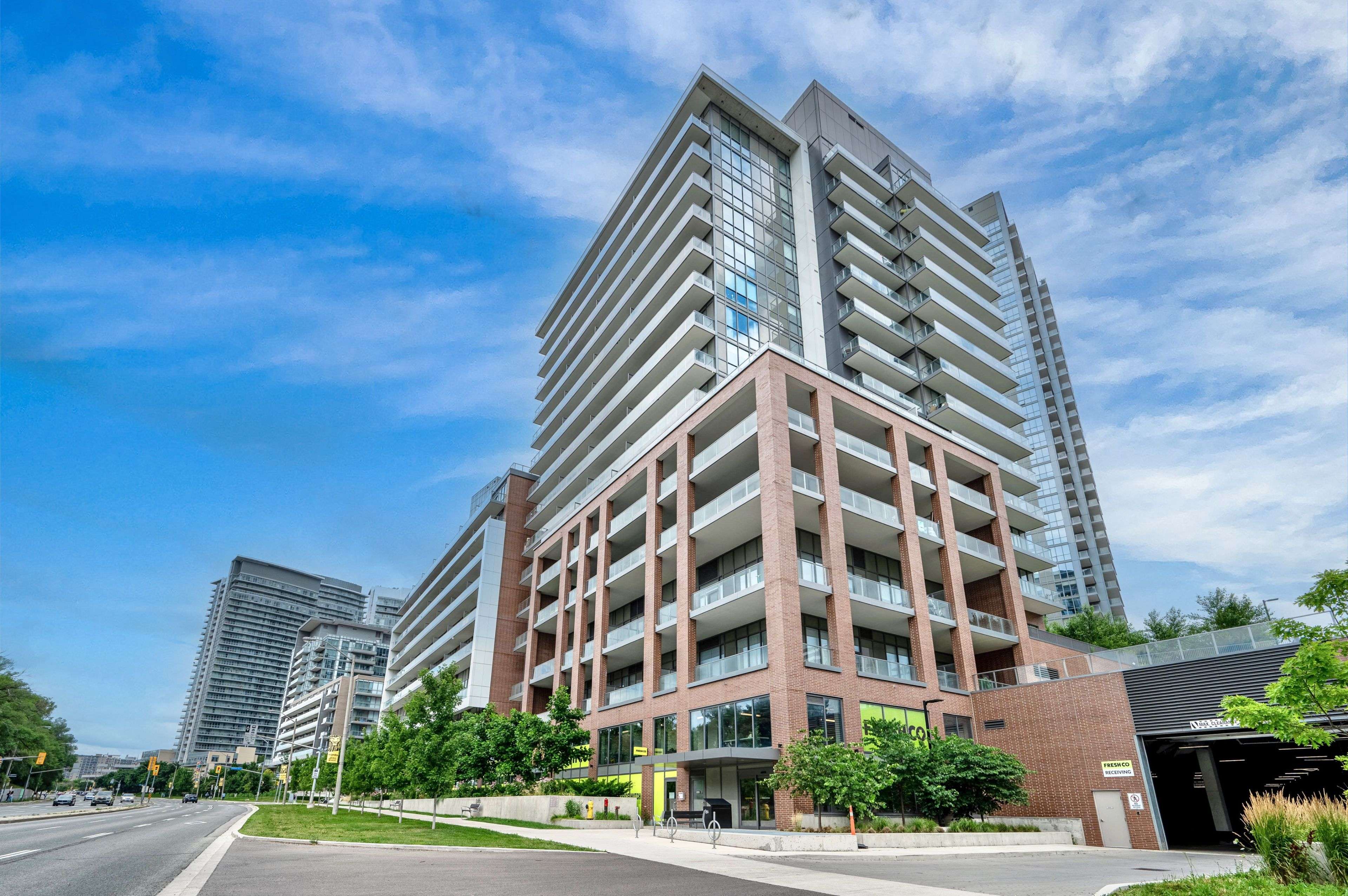 Toronto C15, ON M2J 1M5,36 Forest Manor RD #714