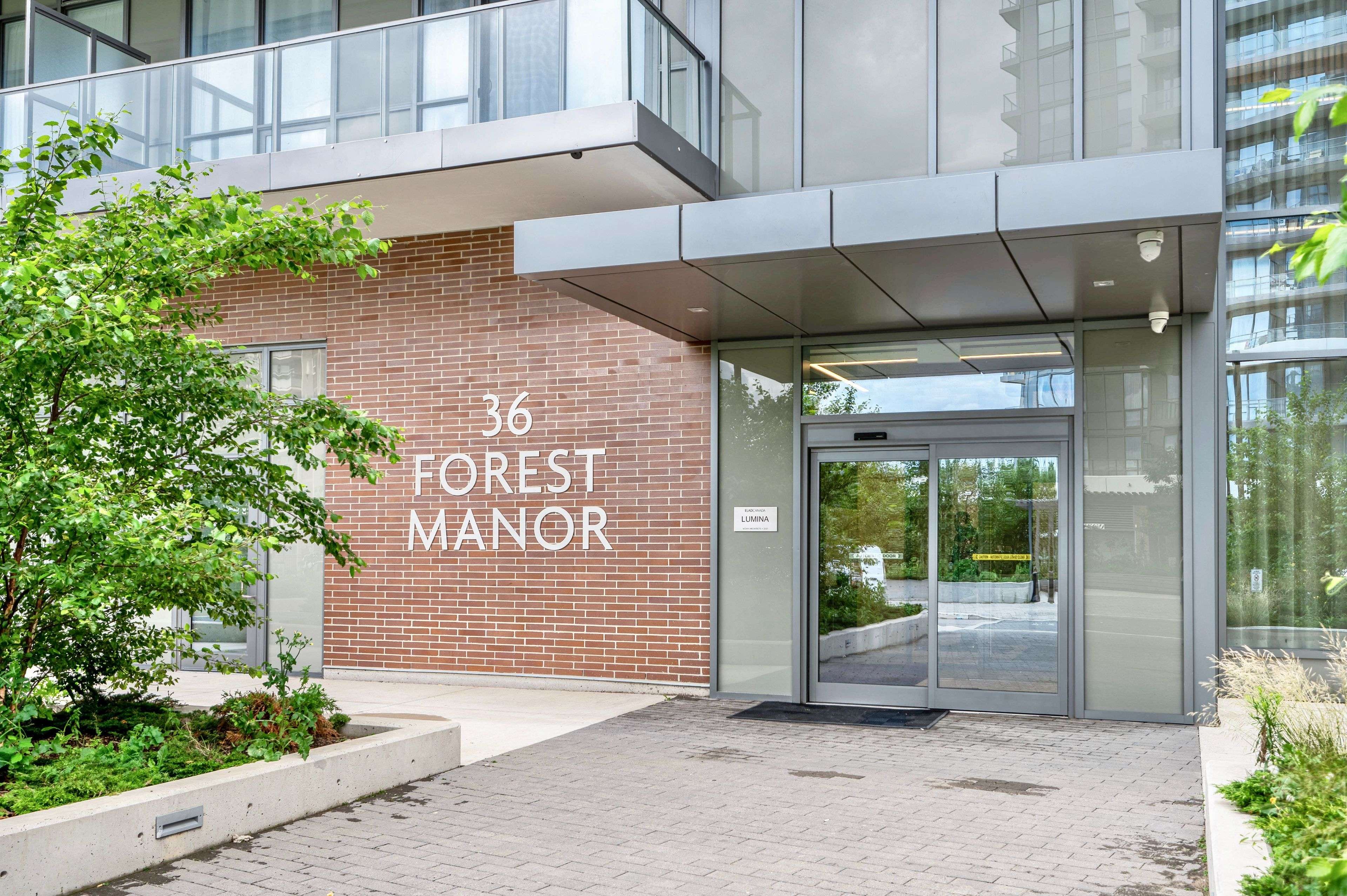 Toronto C15, ON M2J 1M5,36 Forest Manor RD #714