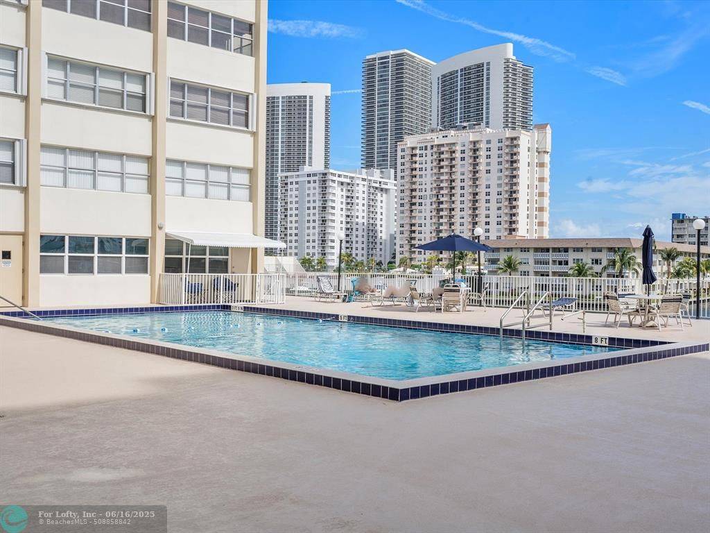 Hallandale Beach, FL 33009,[StreetName,UnitNumber,StreetNumber,StreetDirPrefix]