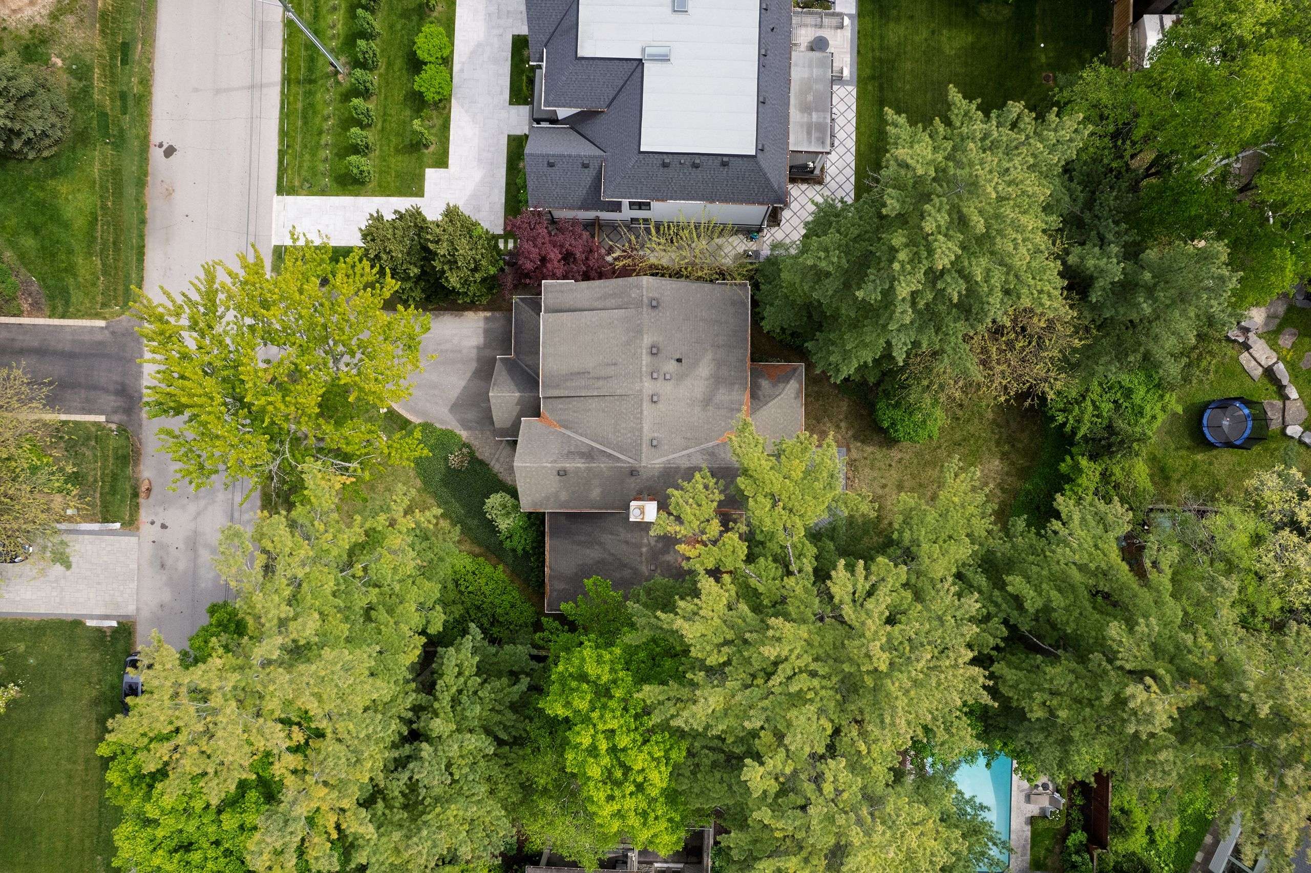 Oakville, ON L6J 2P8,1310 Duncan RD