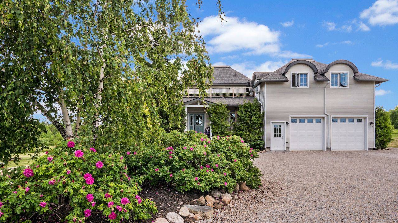 Grey Highlands, ON N0C 1G0,807035 25th Side RD
