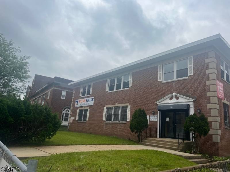 East Orange City, NJ 07018,85 S Harrison St