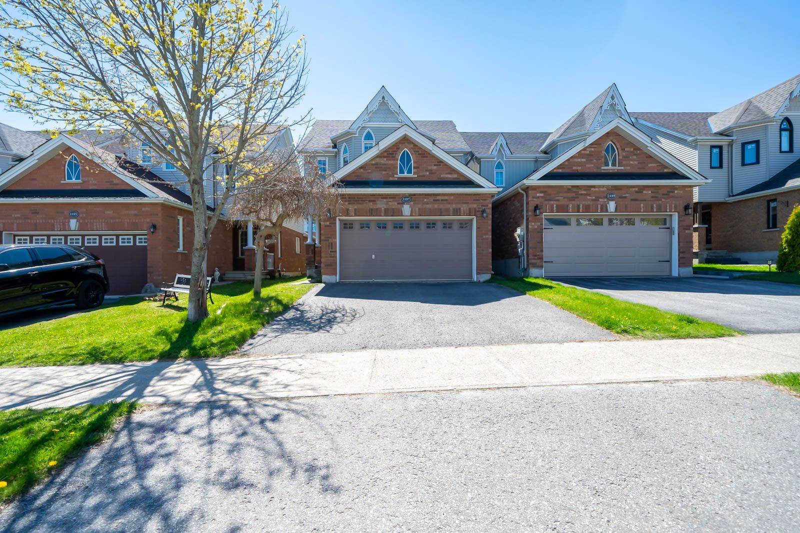 Innisfil, ON L9S 4W1,1187 Booth AVE