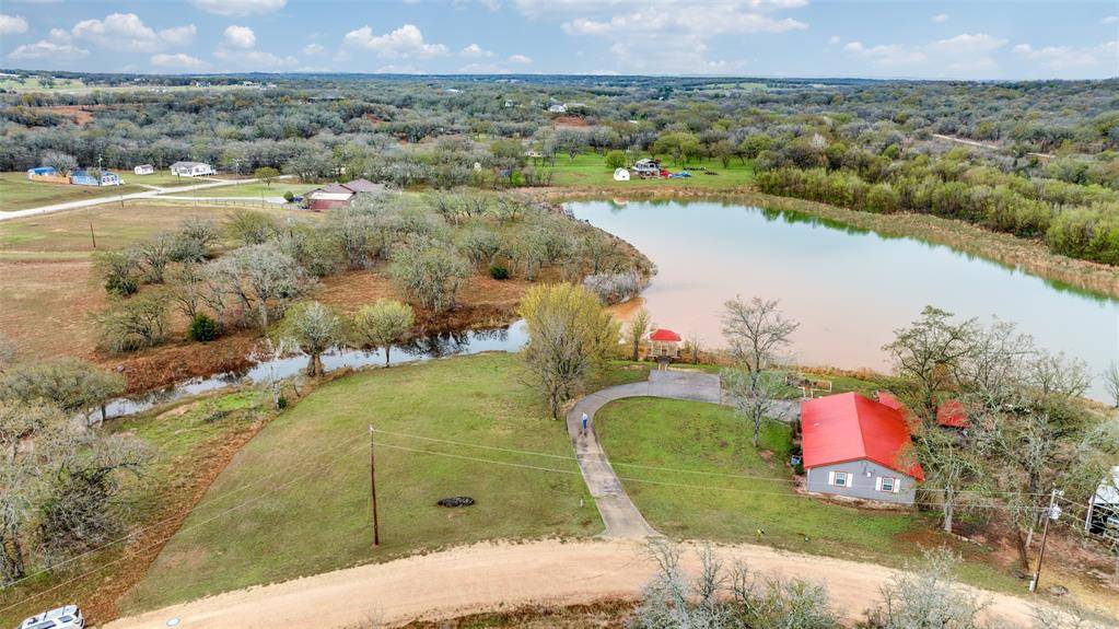 Nocona, TX 76255,115 Apache Trail