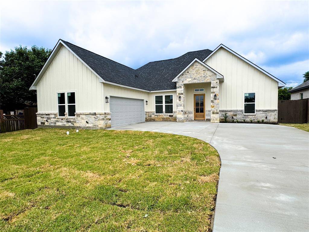 Fort Worth, TX 76179,6513 Bob Hanger Street