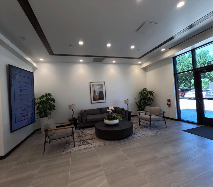 Plano, TX 75024,5060 Tennyson Parkway #215
