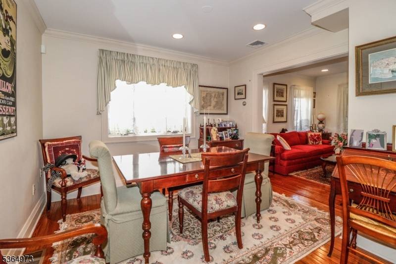 Metuchen Boro, NJ 08840,217 Midland Ave