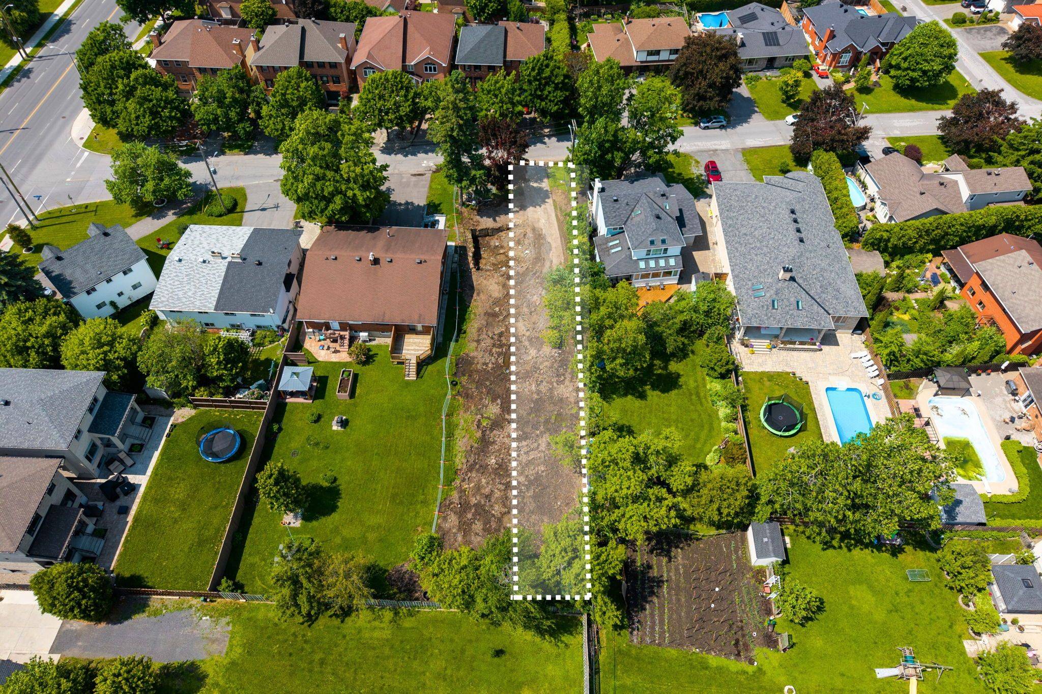 Mooneys Bay - Carleton Heights And Area, ON K2C 0L8,1092 Normandy CRES