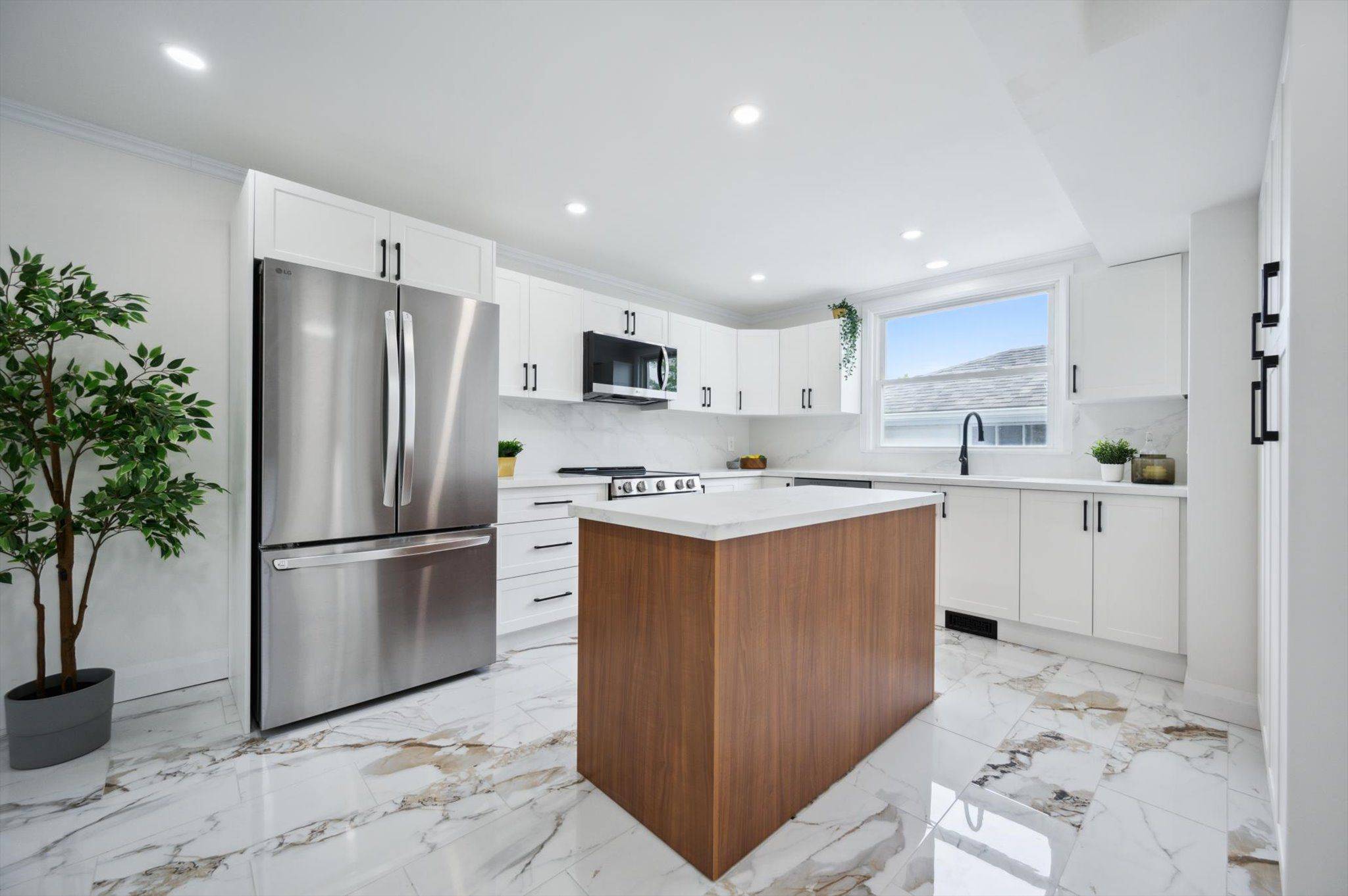 Kitchener, ON N2G 2Z8,4 Kennedy AVE