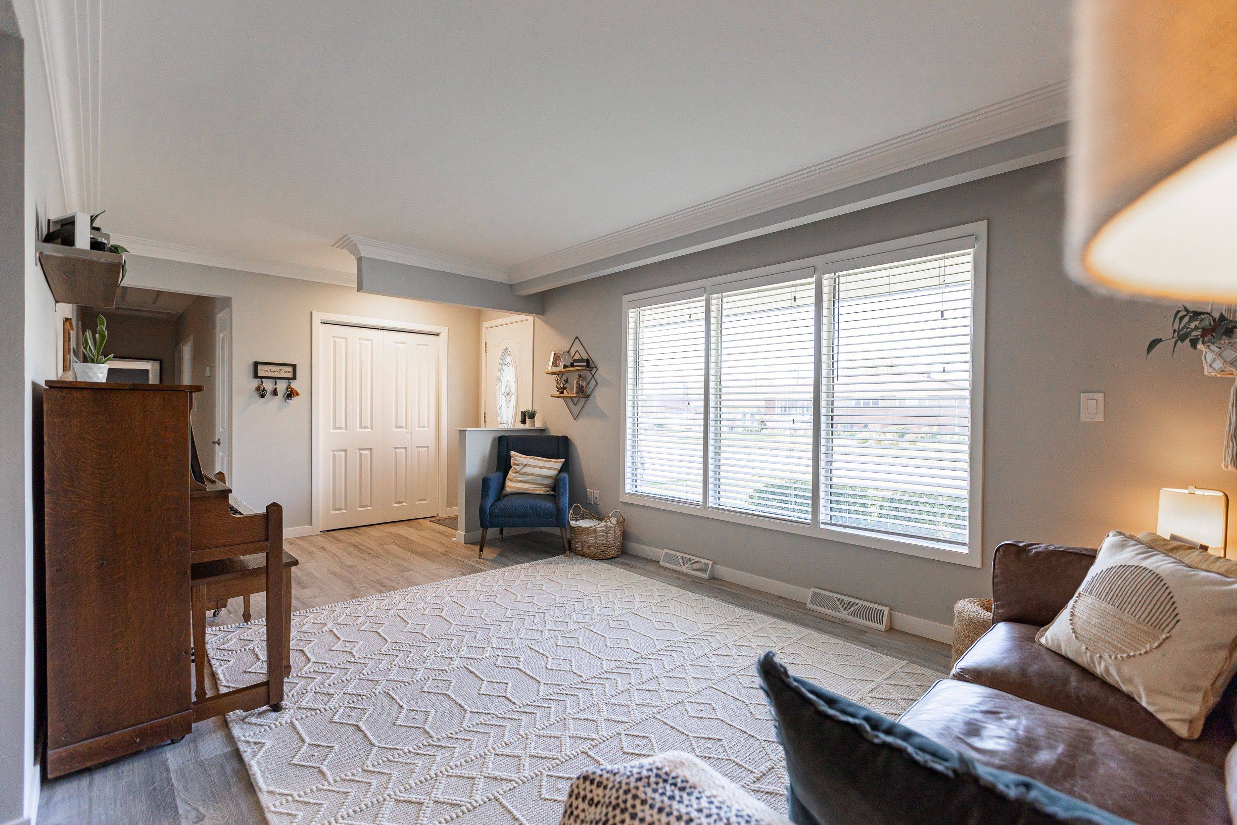 Thorold, ON L2V 3B8,91 Elgin ST