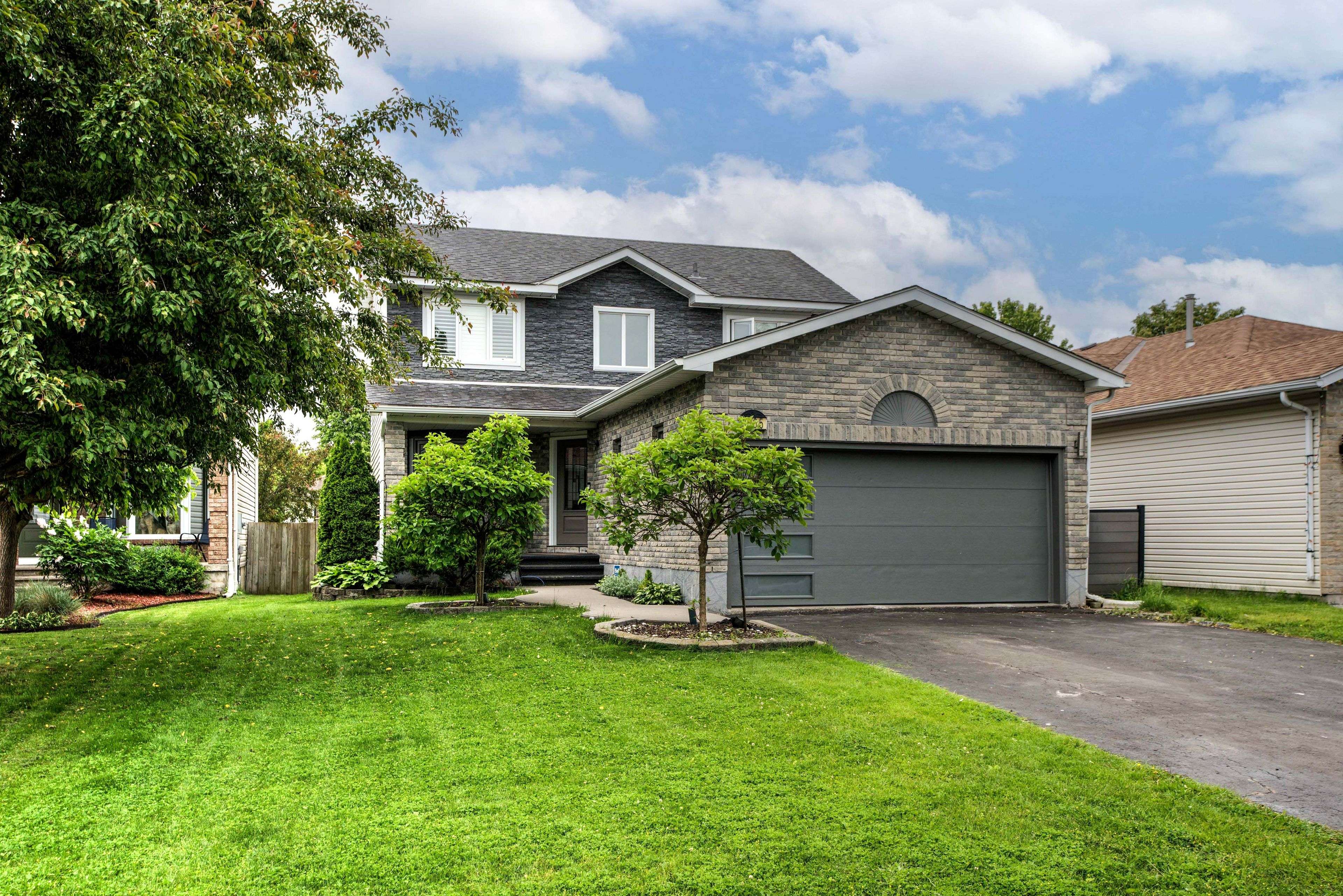 Kingston, ON K7M 8T2,1305 Fisher CRES