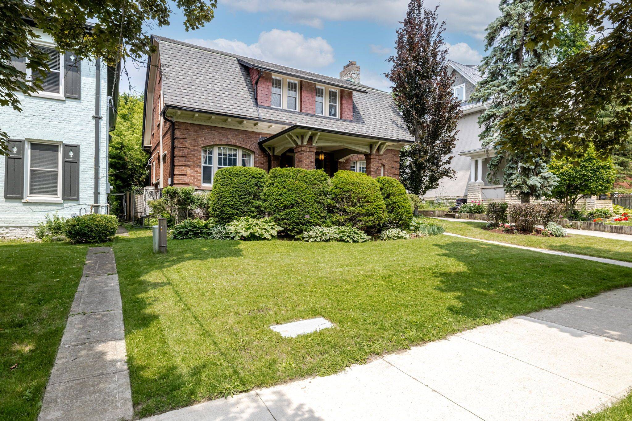 London East, ON N6A 1W8,204 St James ST