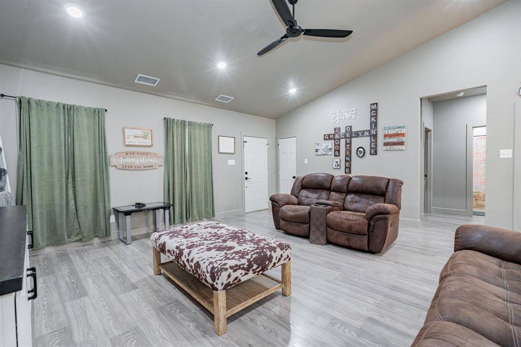 Mabank, TX 75147,3010 Morris Road