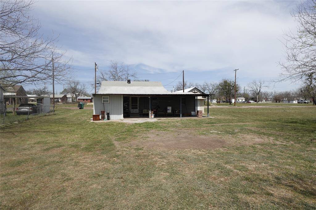 Dublin, TX 76446,615 E Elm Street
