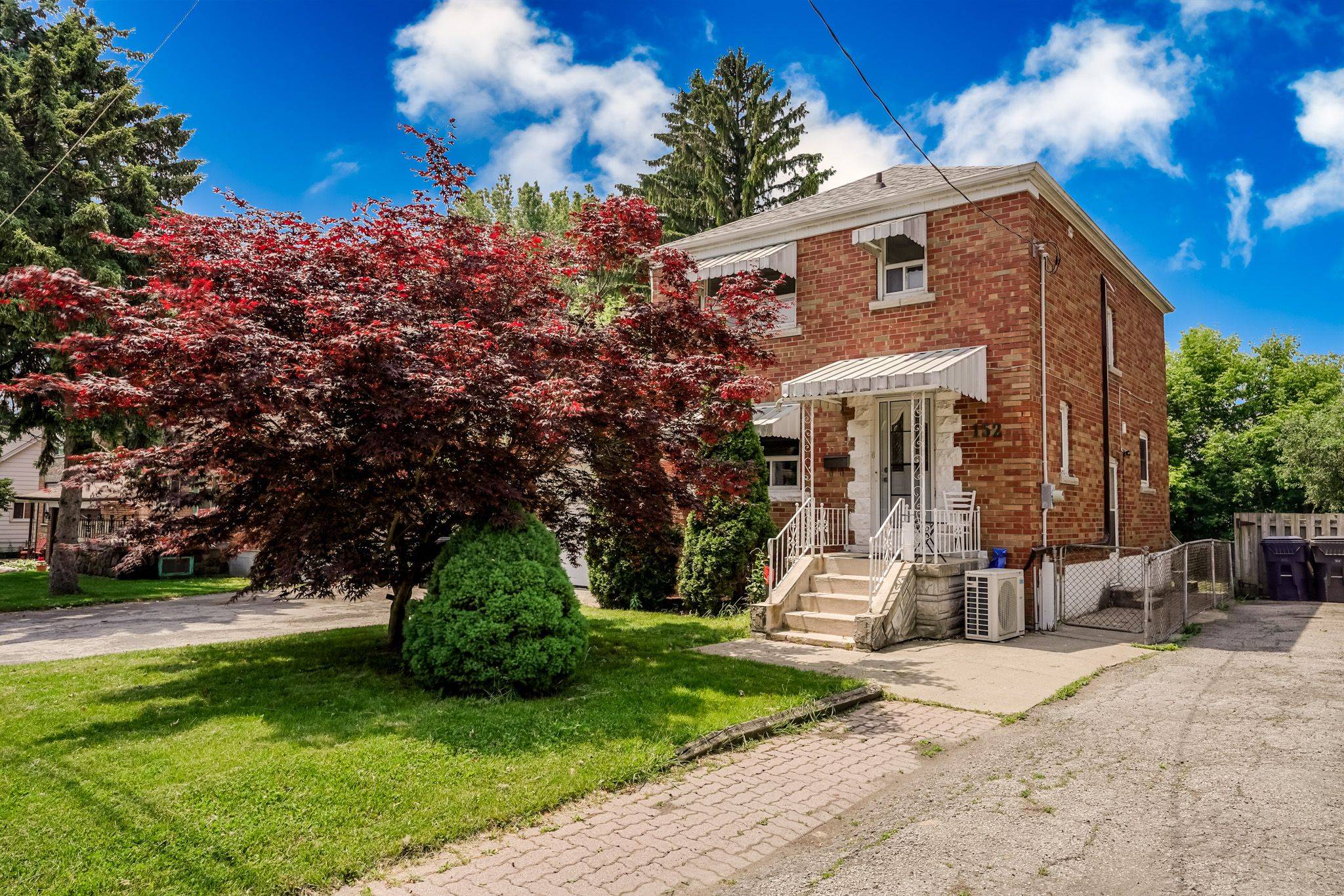Toronto E04, ON M1L 2Z1,152 Westbourne AVE #MAIN