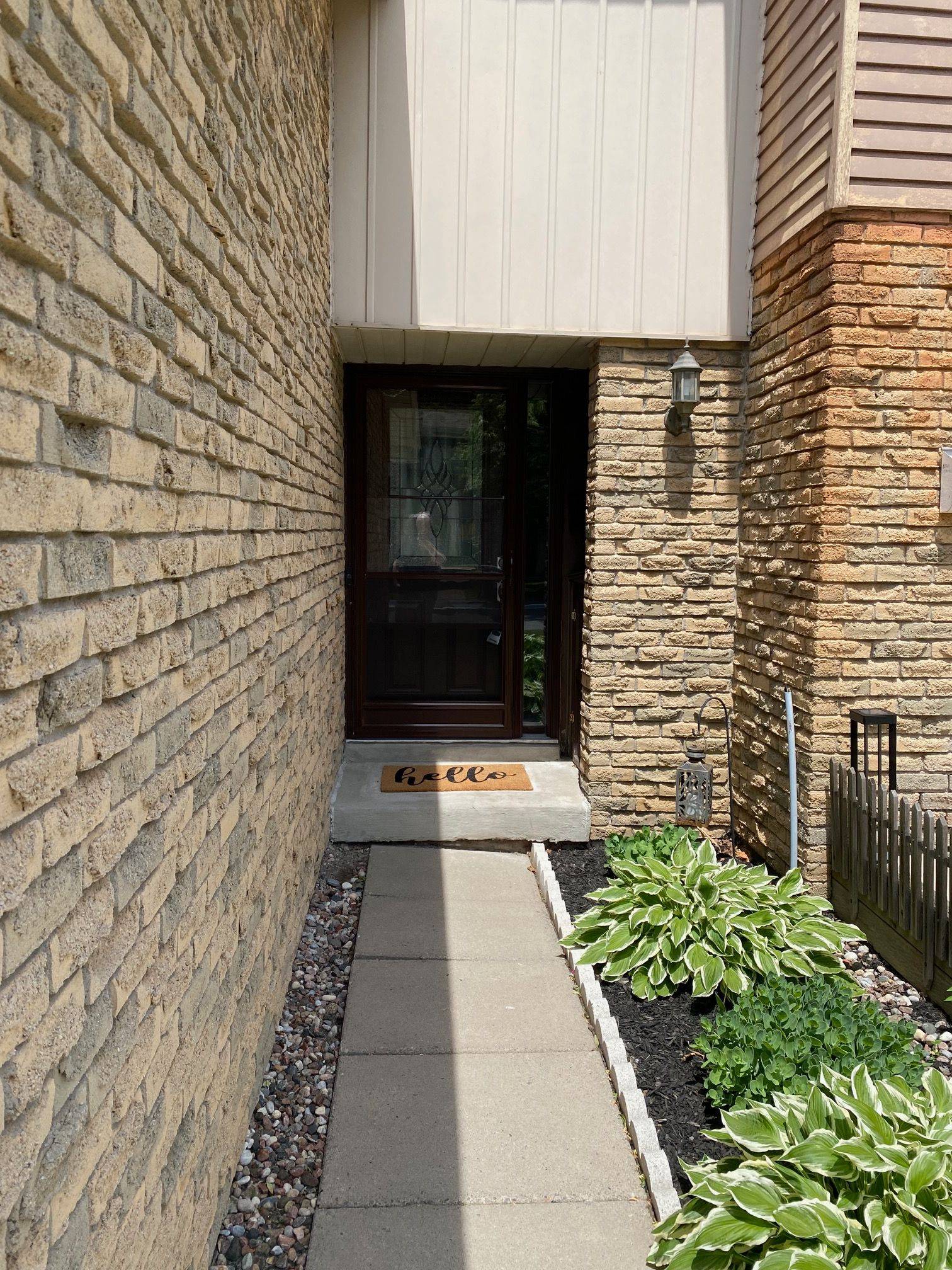 Oshawa, ON L1G 6T7,221 Ormond DR #2