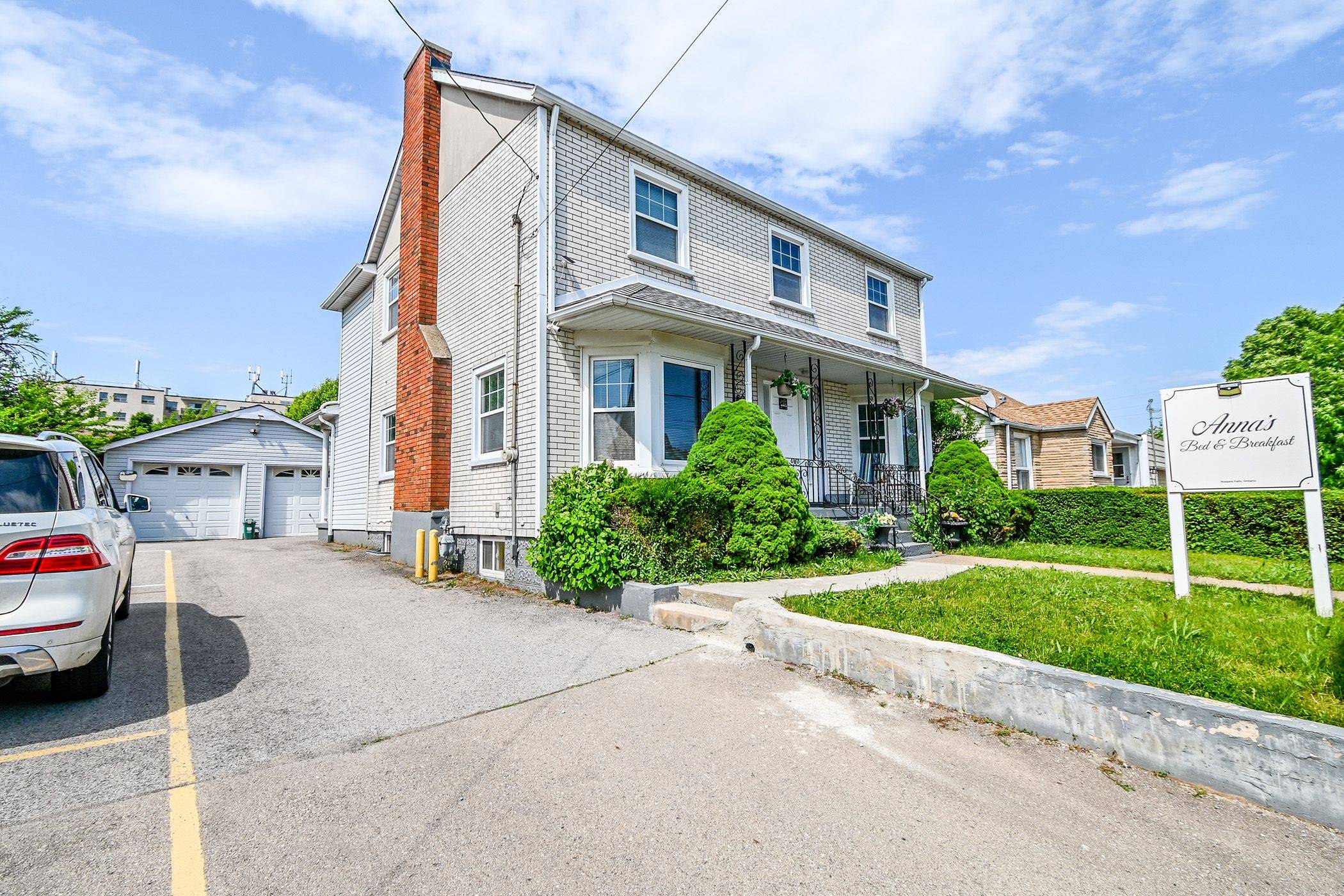 Niagara Falls, ON L2G 2P6,6257 Dunn ST