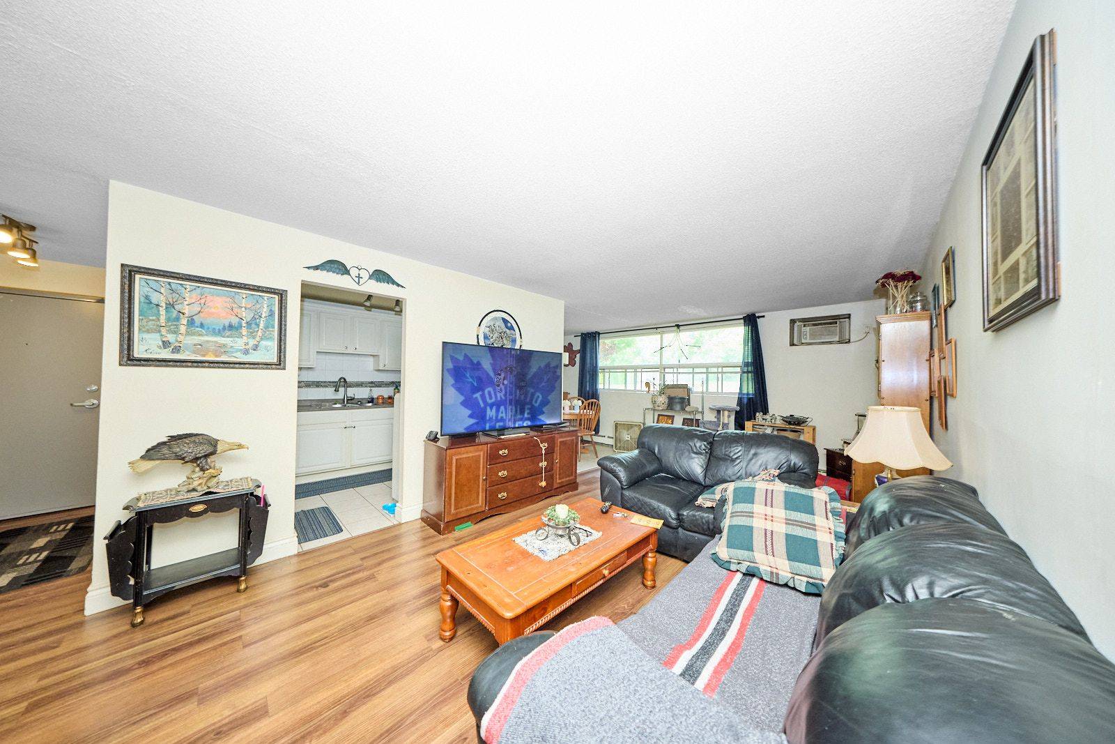 St. Catharines, ON L2P 3K5,242 Oakdale AVE #111