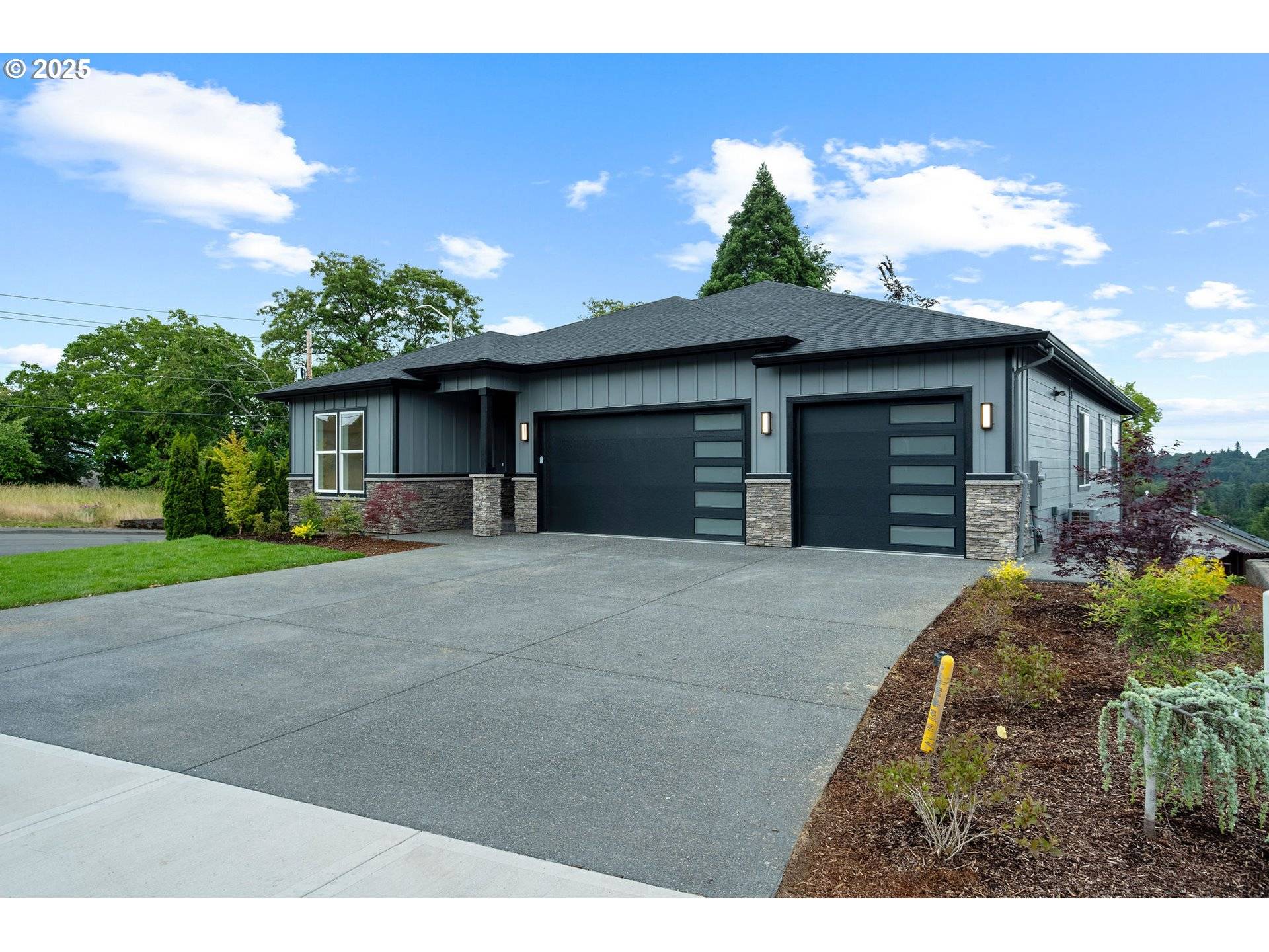 La Center, WA 98629,110 W 13TH WAY