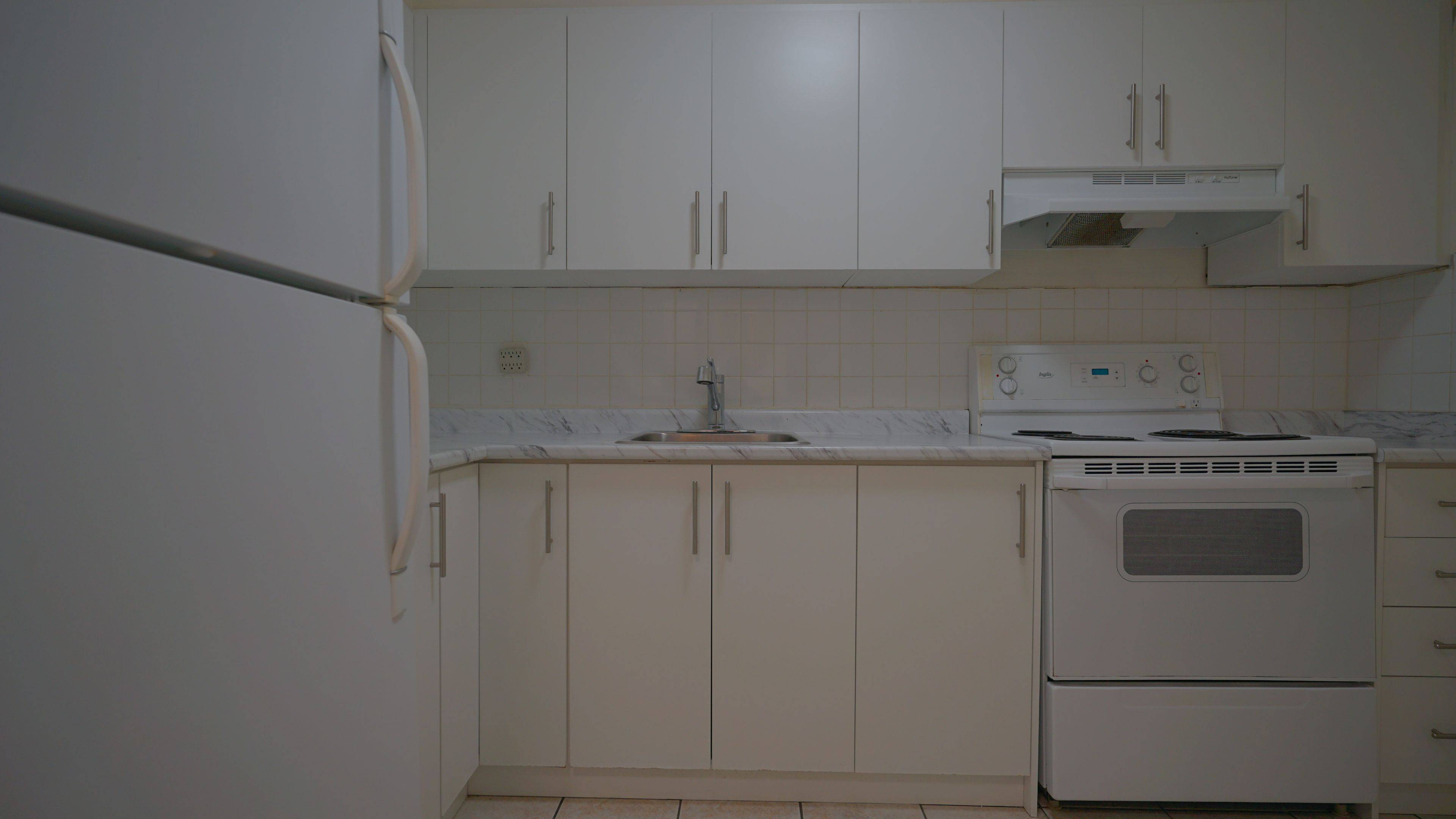 Toronto C15, ON M2J 3L6,70 Old Sheppard AVE #117