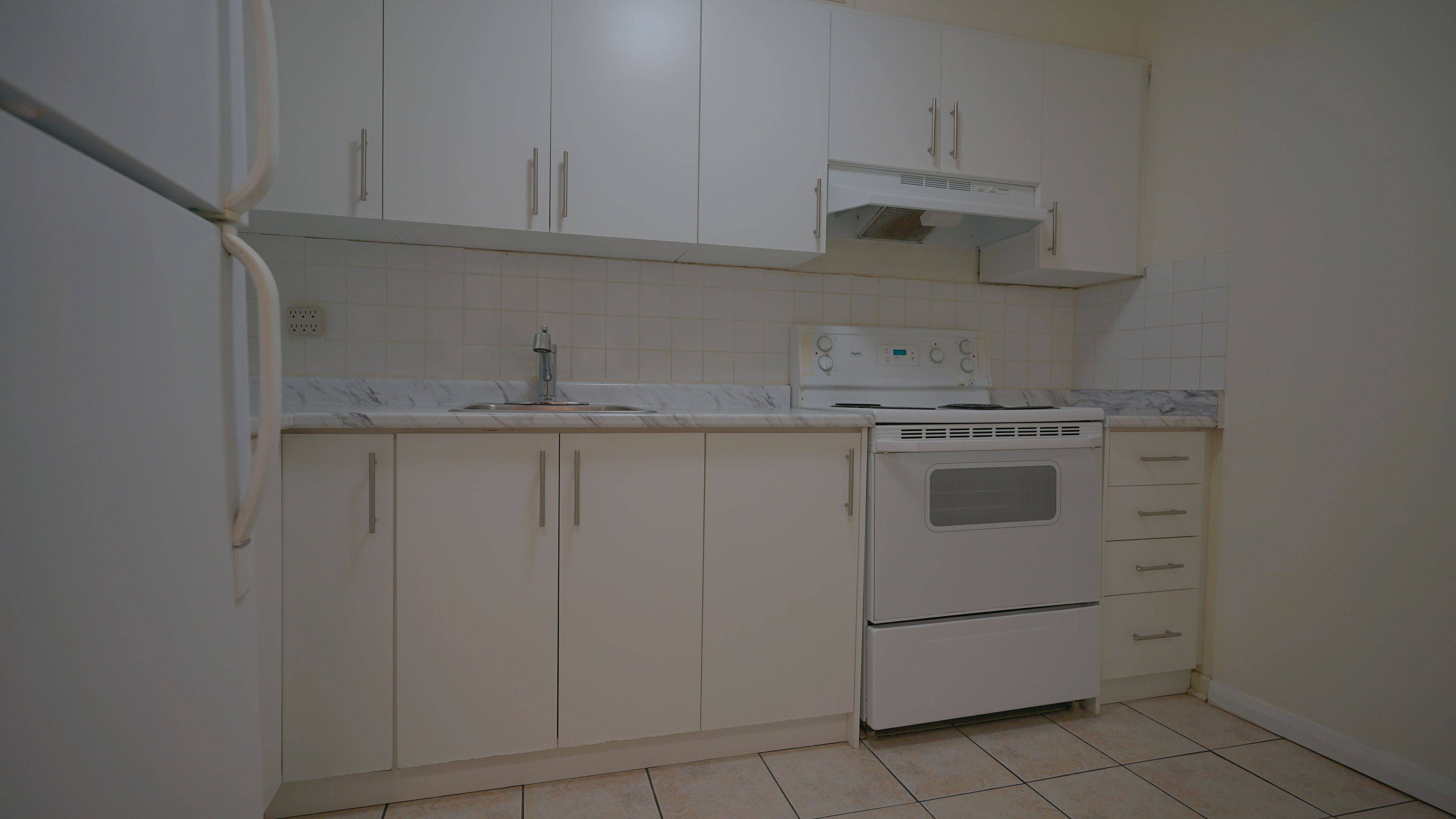 Toronto C15, ON M2J 3L6,70 Old Sheppard AVE #117