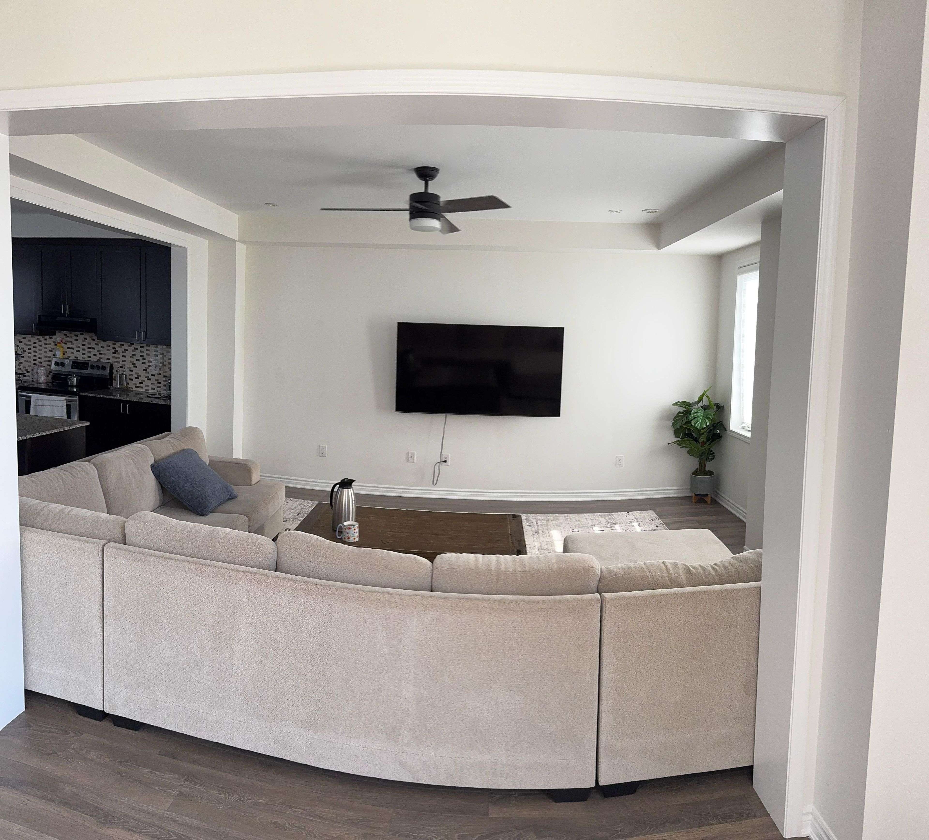 Whitby, ON L1P 0H9,26 Fiesta WAY E