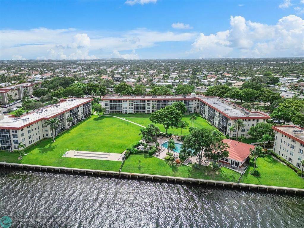 Lighthouse Point, FL 33064,3100 NE 48th Ct  #415