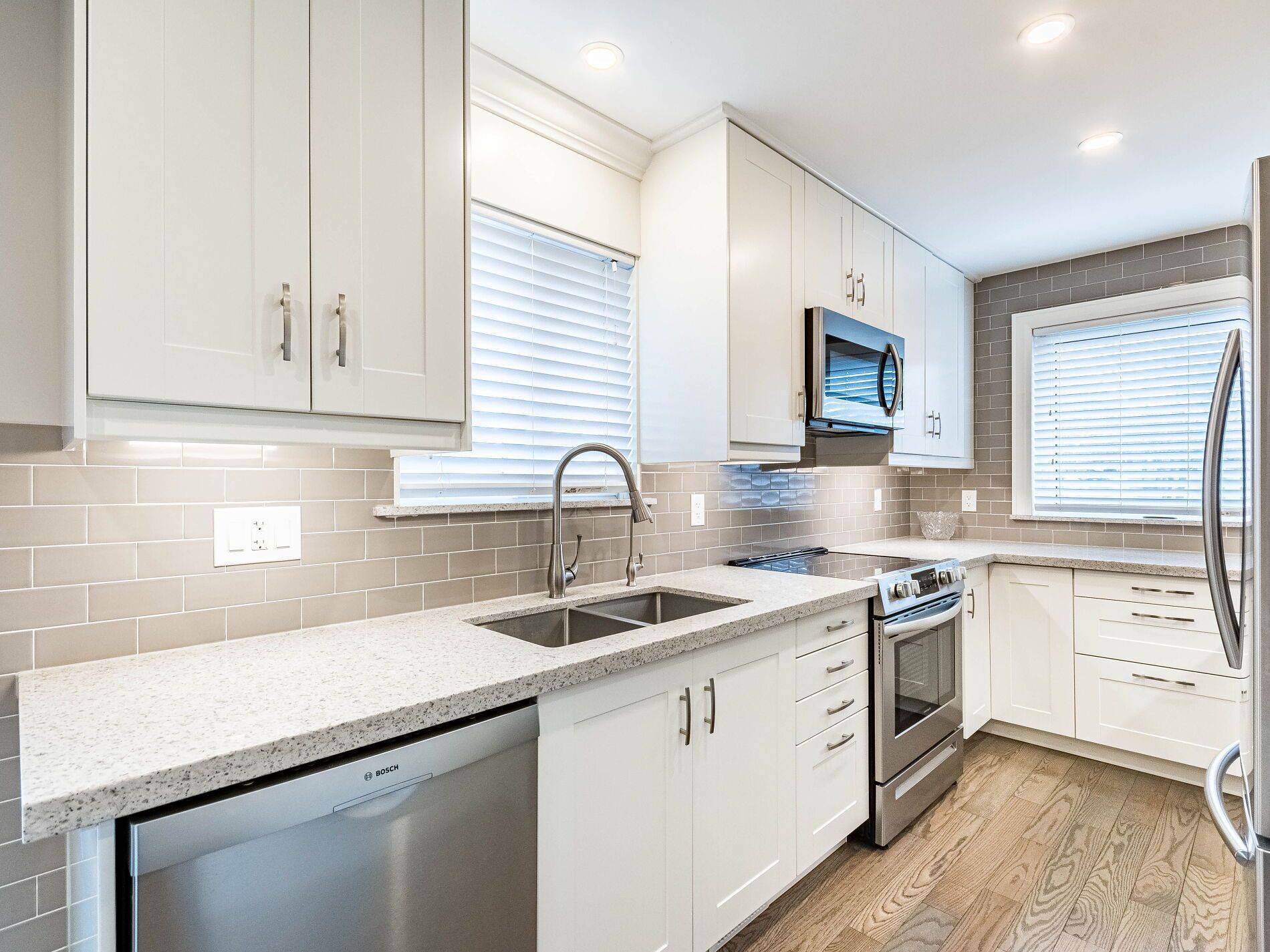 Kitchener, ON N2E 2G1,179 Laurentian DR