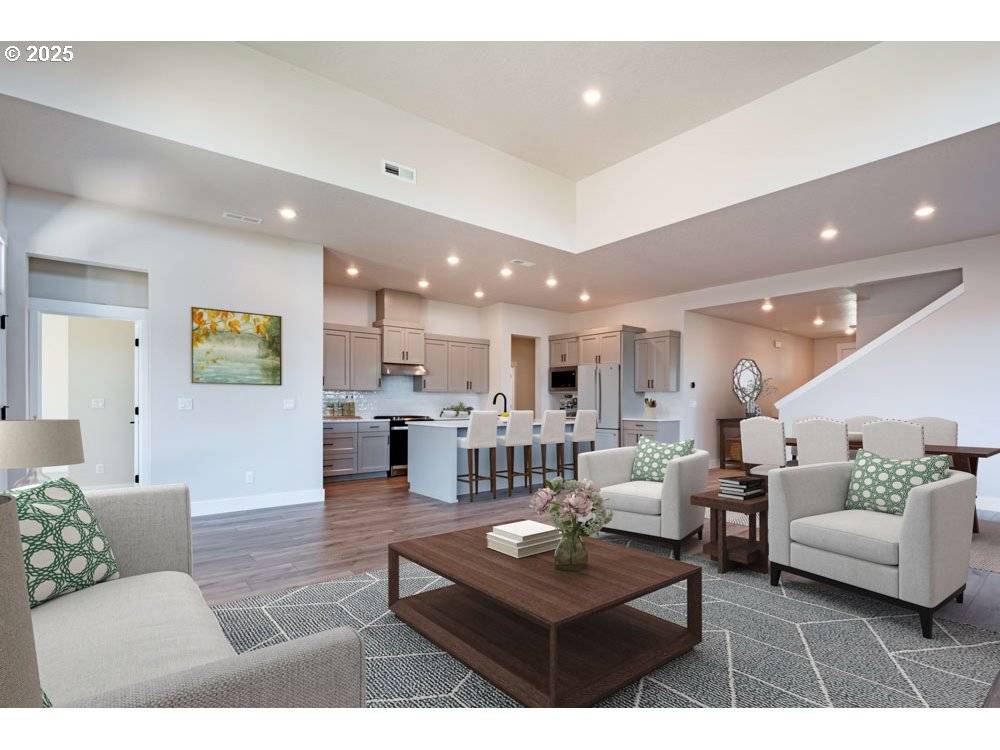 1307 E Canto ST, Newberg, OR 97132