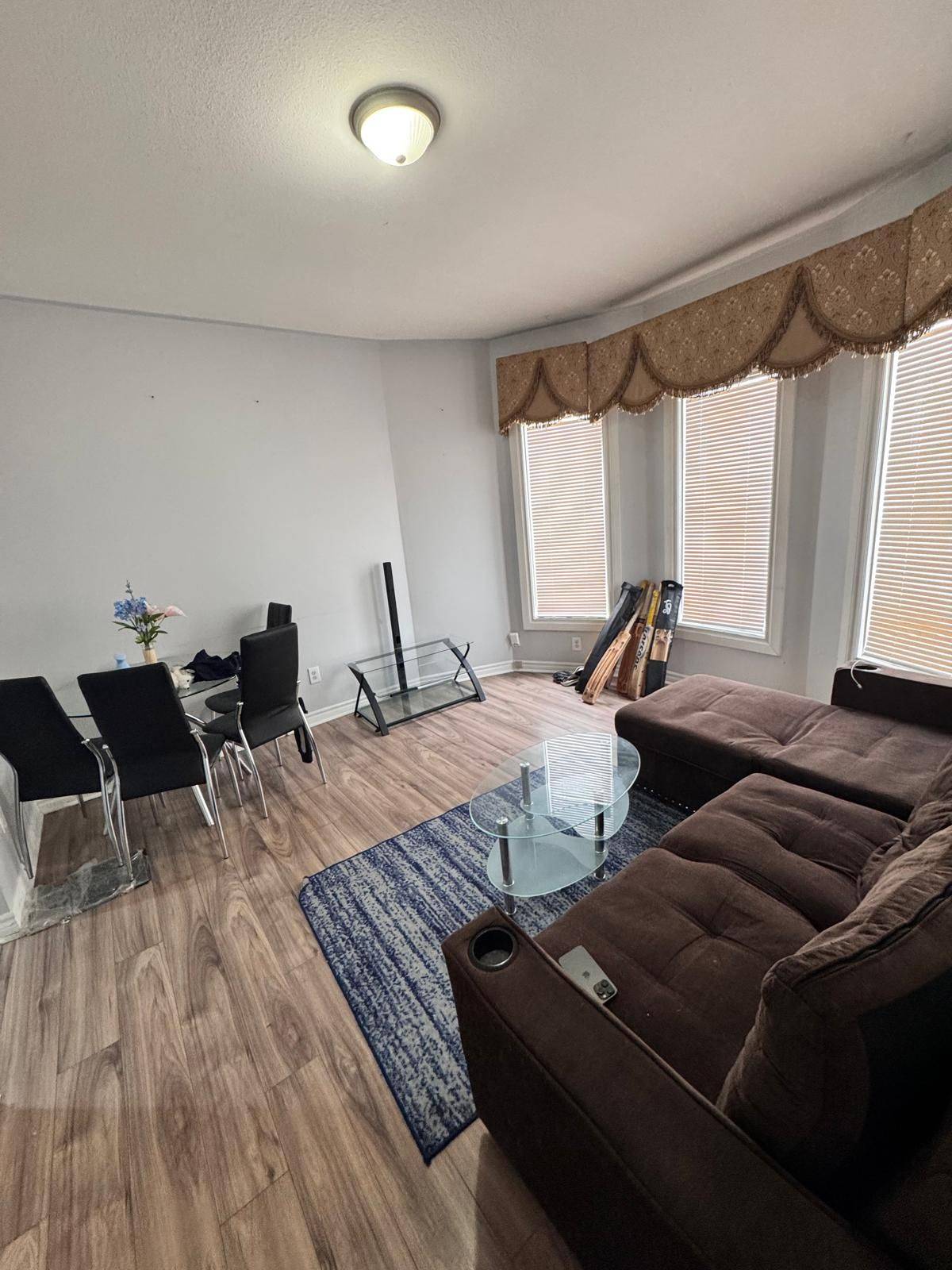 Niagara Falls, ON L2E 1J2,4493 Jepson ST