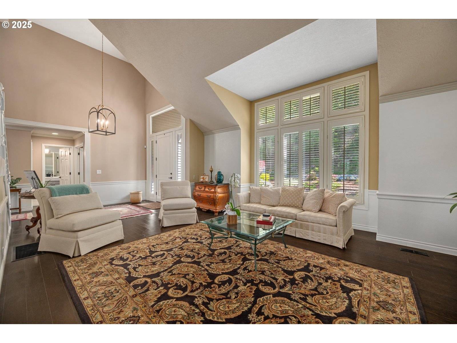 Lake Oswego, OR 97034,18280 DELENKA LN