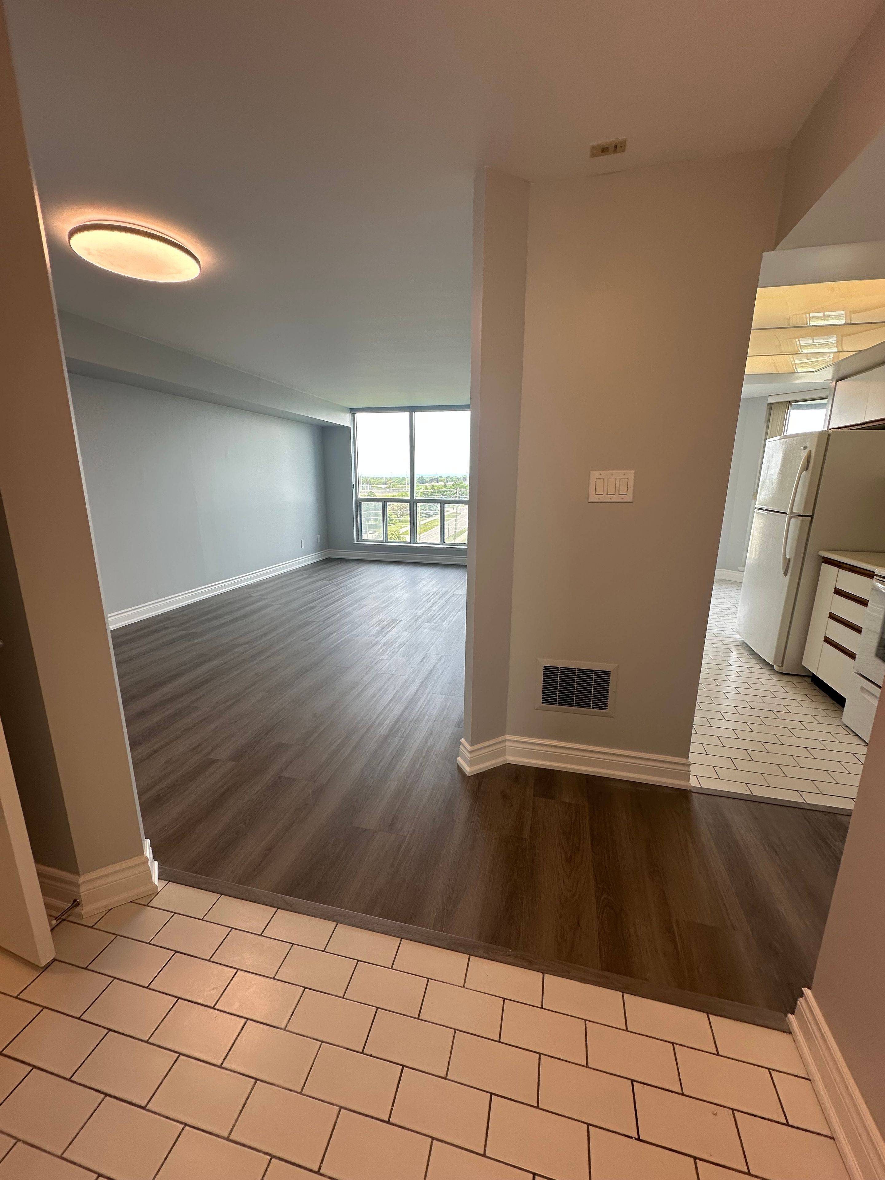 Whitby, ON L1N 9G2,360 Watson ST #809