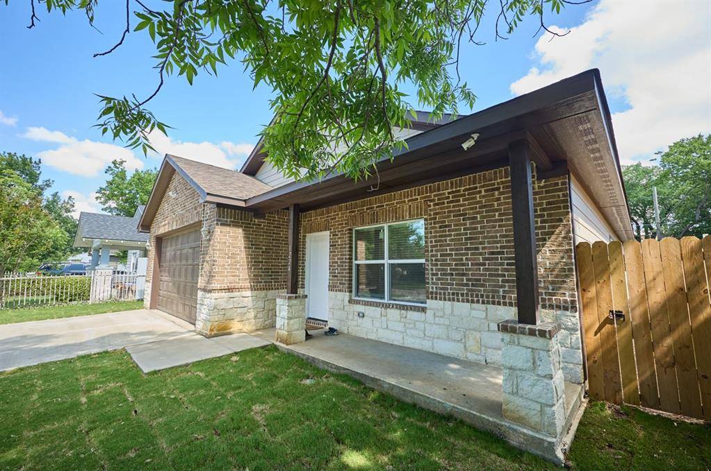 Fort Worth, TX 76110,1224 W Bewick Street
