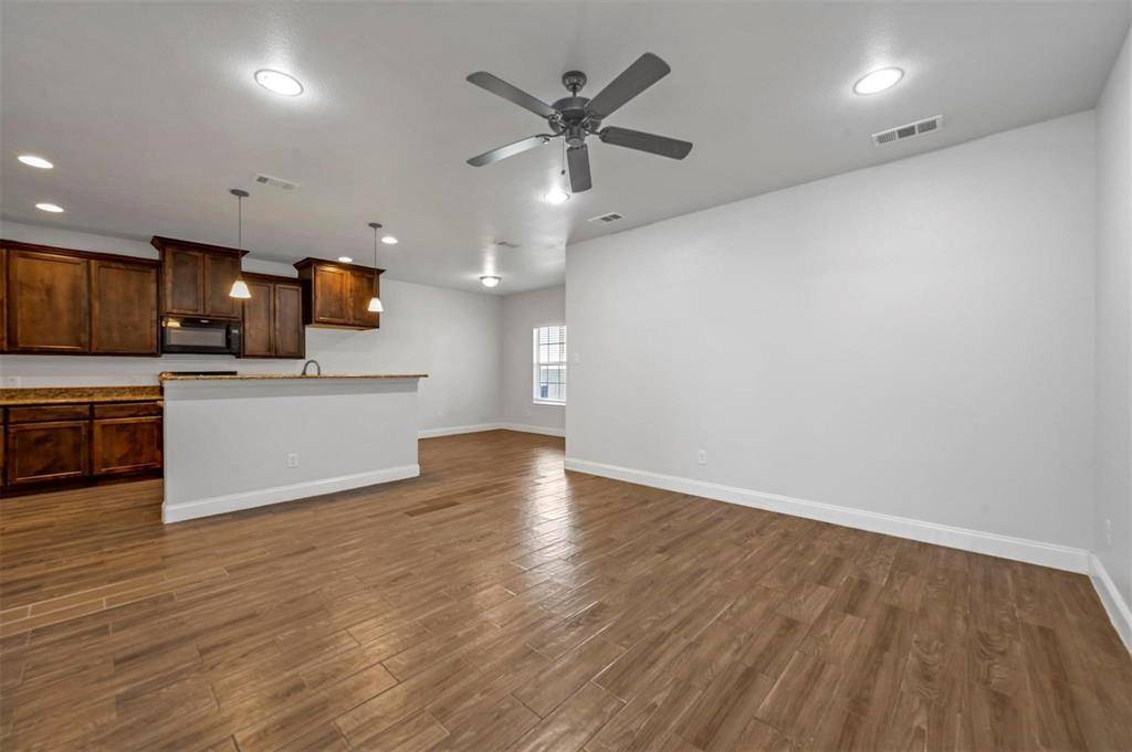 Greenville, TX 75401,2102 Oliver Street