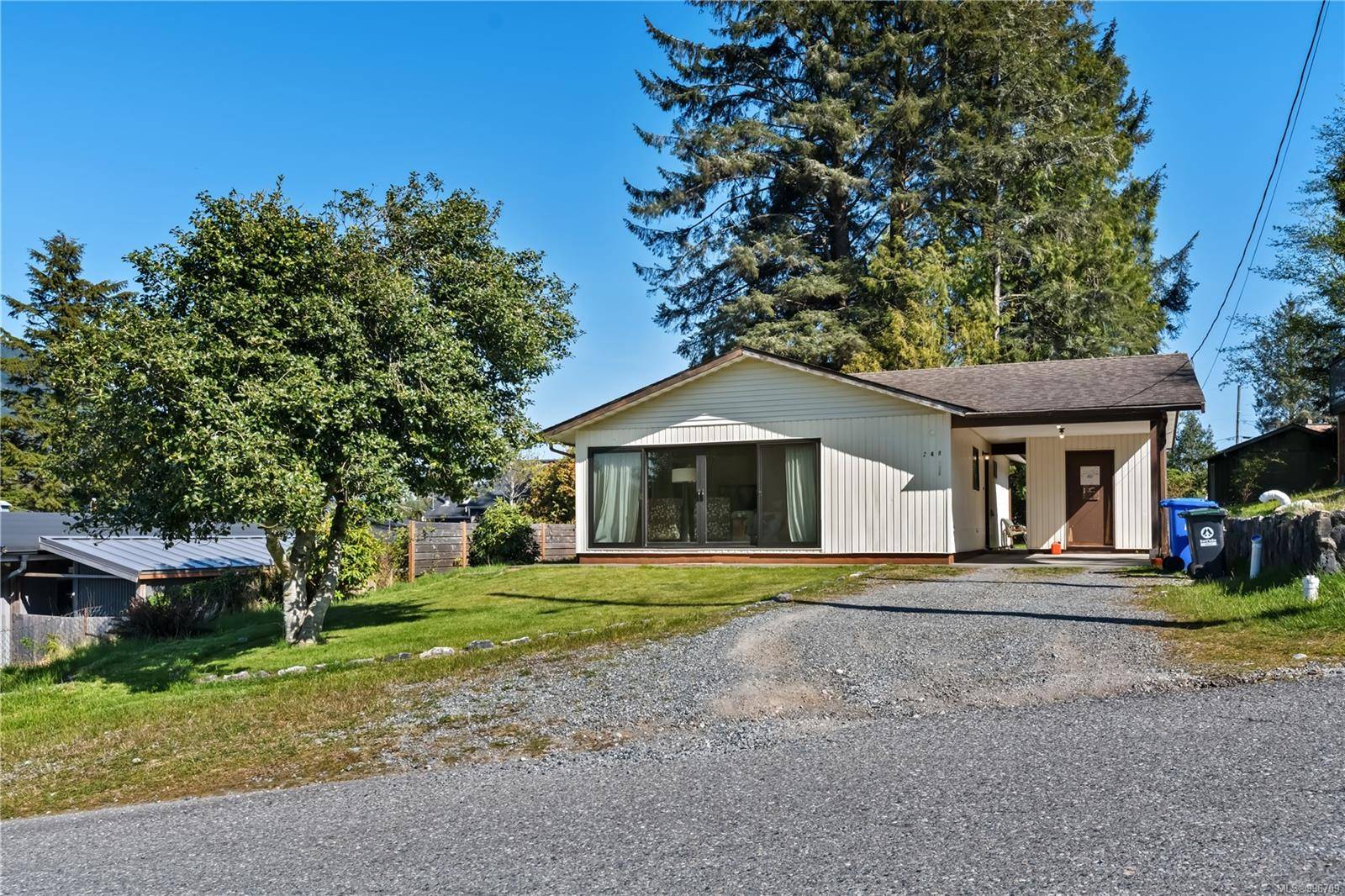 Ucluelet, BC V0R 3A0,248 Birch St