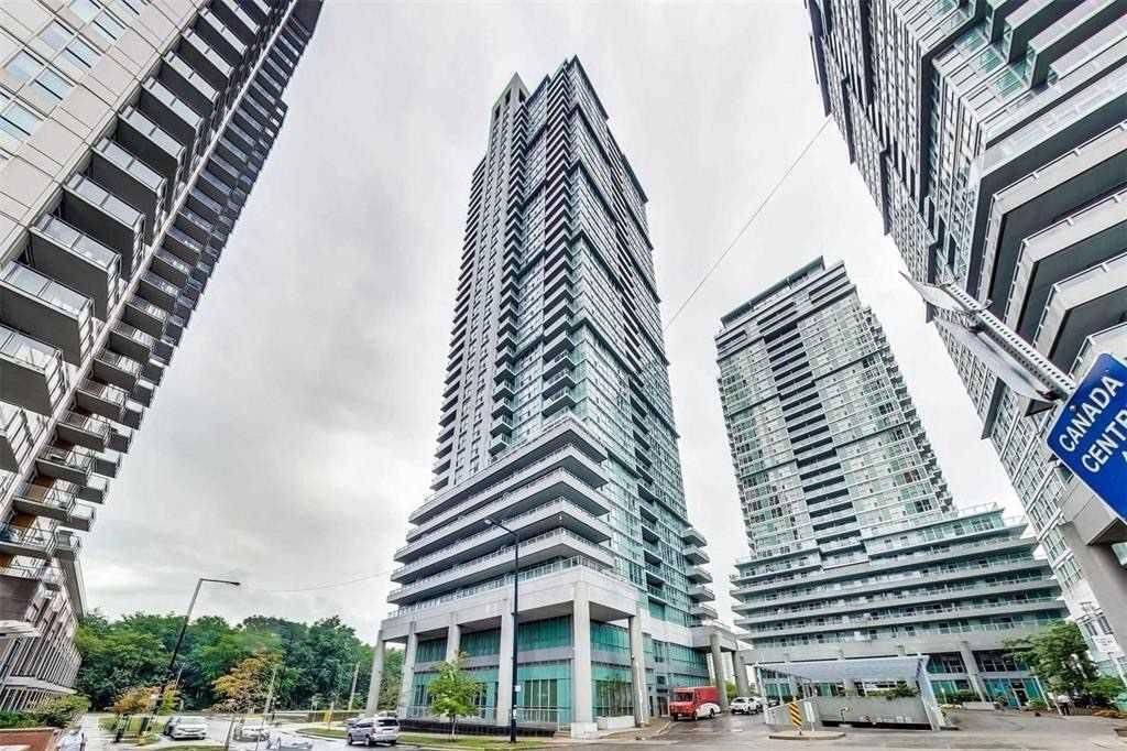 Toronto E09, ON M1P 4Y7,70 Town Centre CT #2605