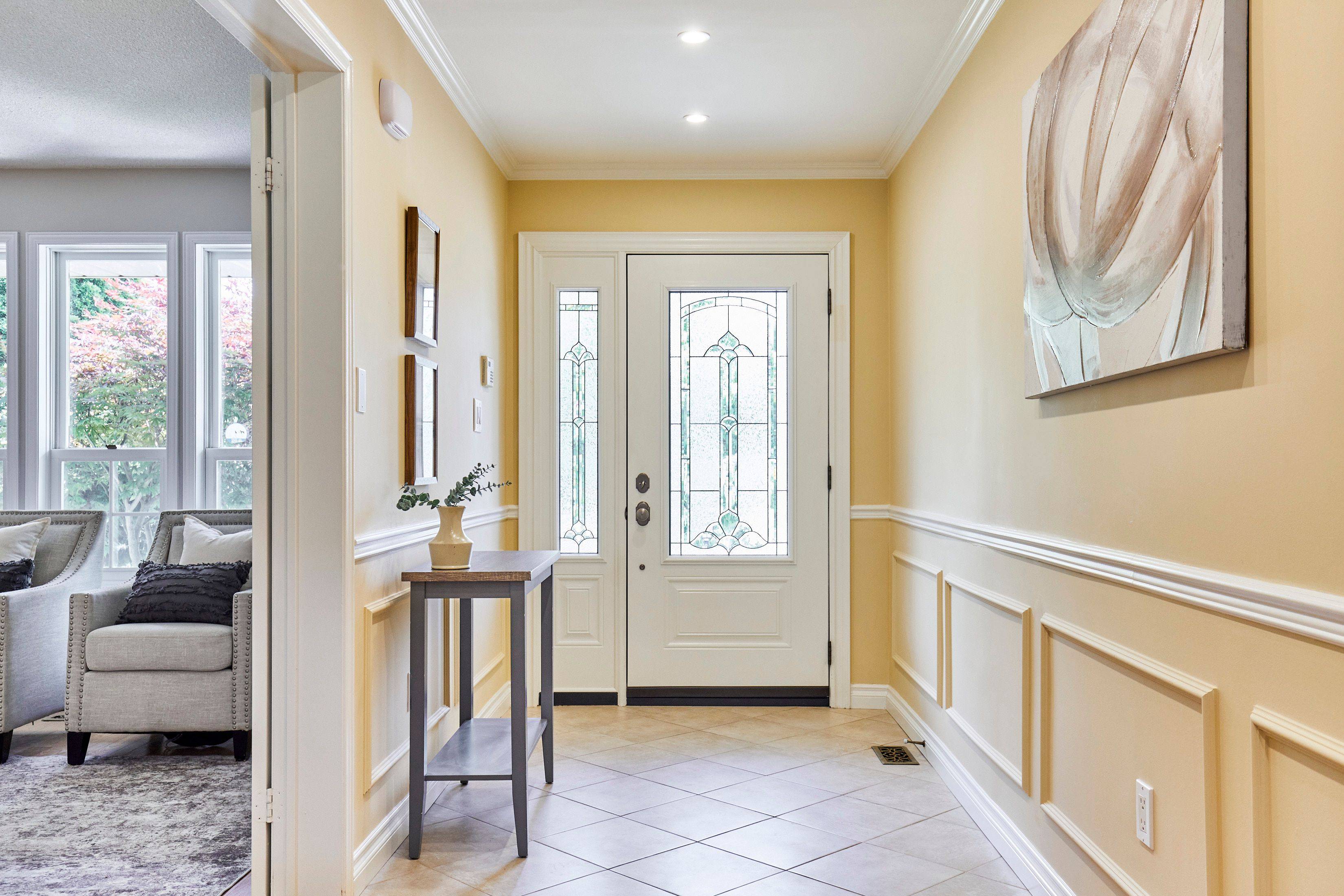Oshawa, ON L1J 7R3,773 Shetland CT