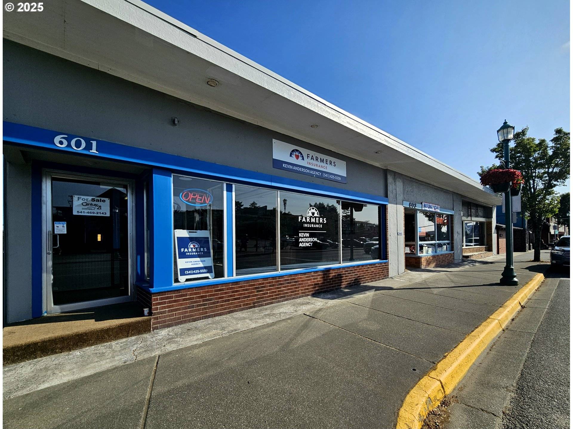 Brookings, OR 97415,601 CHETCO AVE