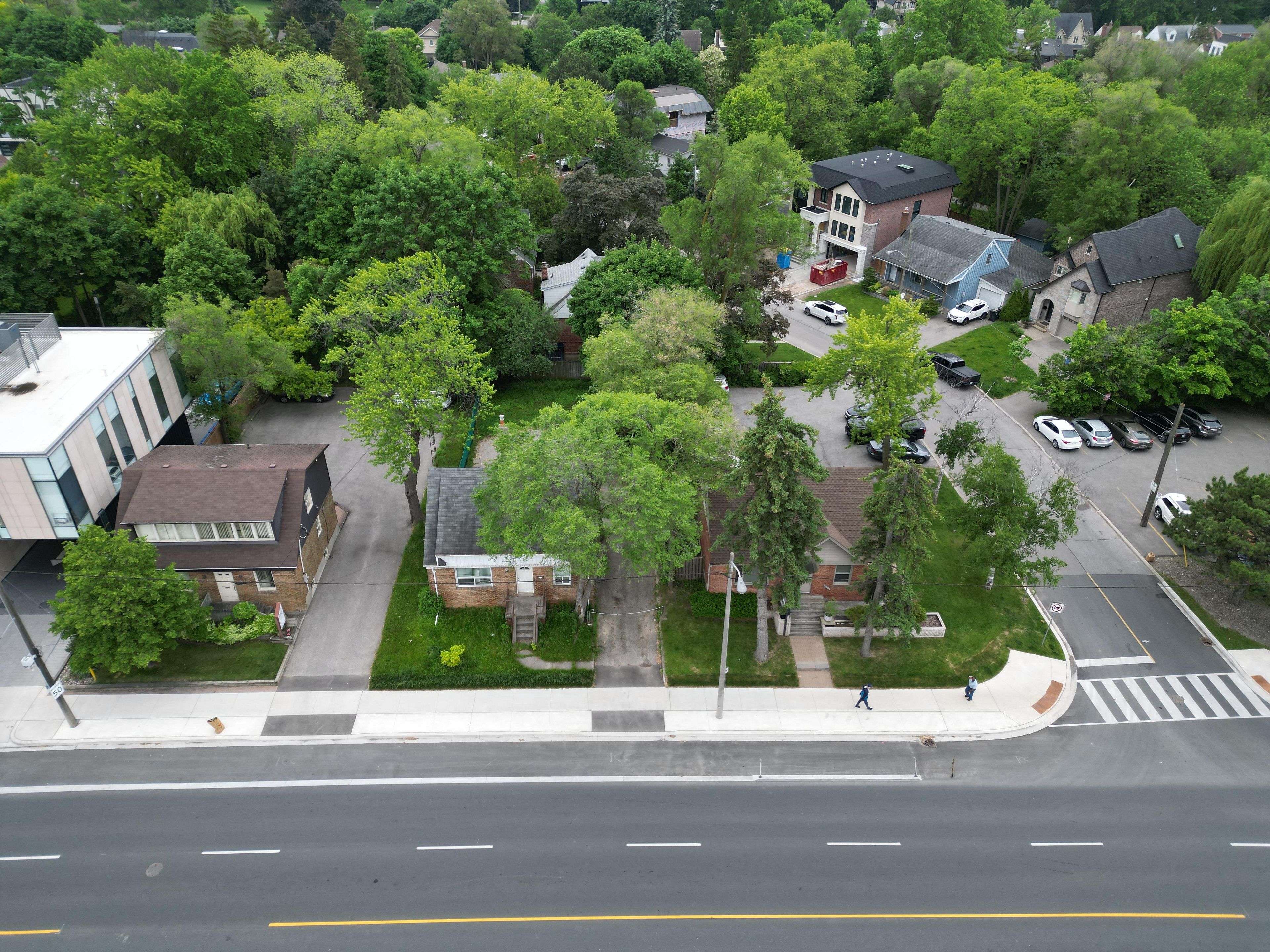 Toronto C14, ON M2N 3A6,135 Sheppard AVE E