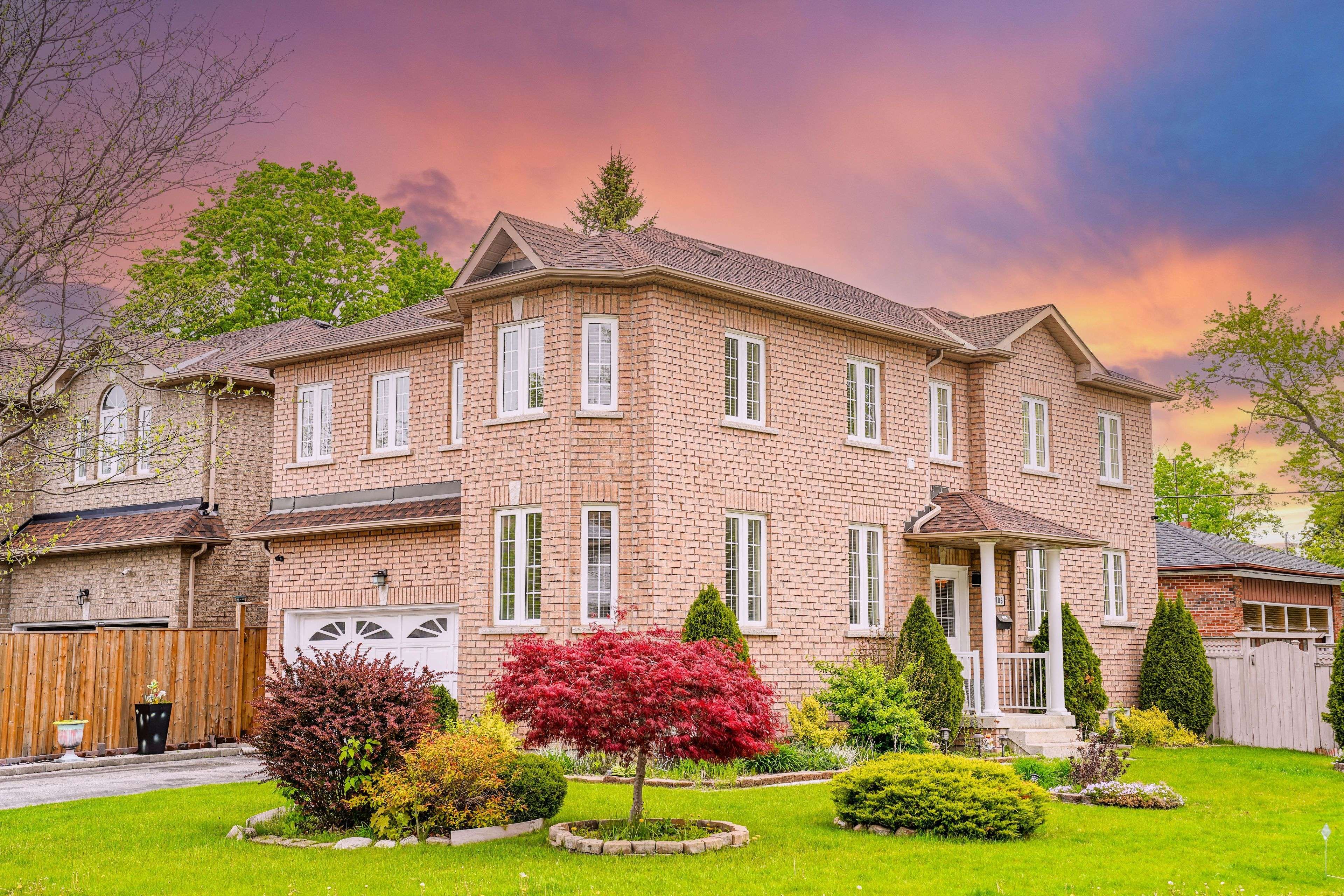 Toronto E10, ON M1E 2L8,106 Craggview DR