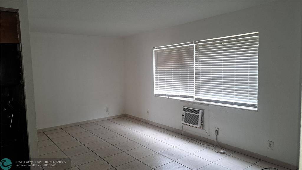 Lake Worth Beach, FL 33460,925 K Street