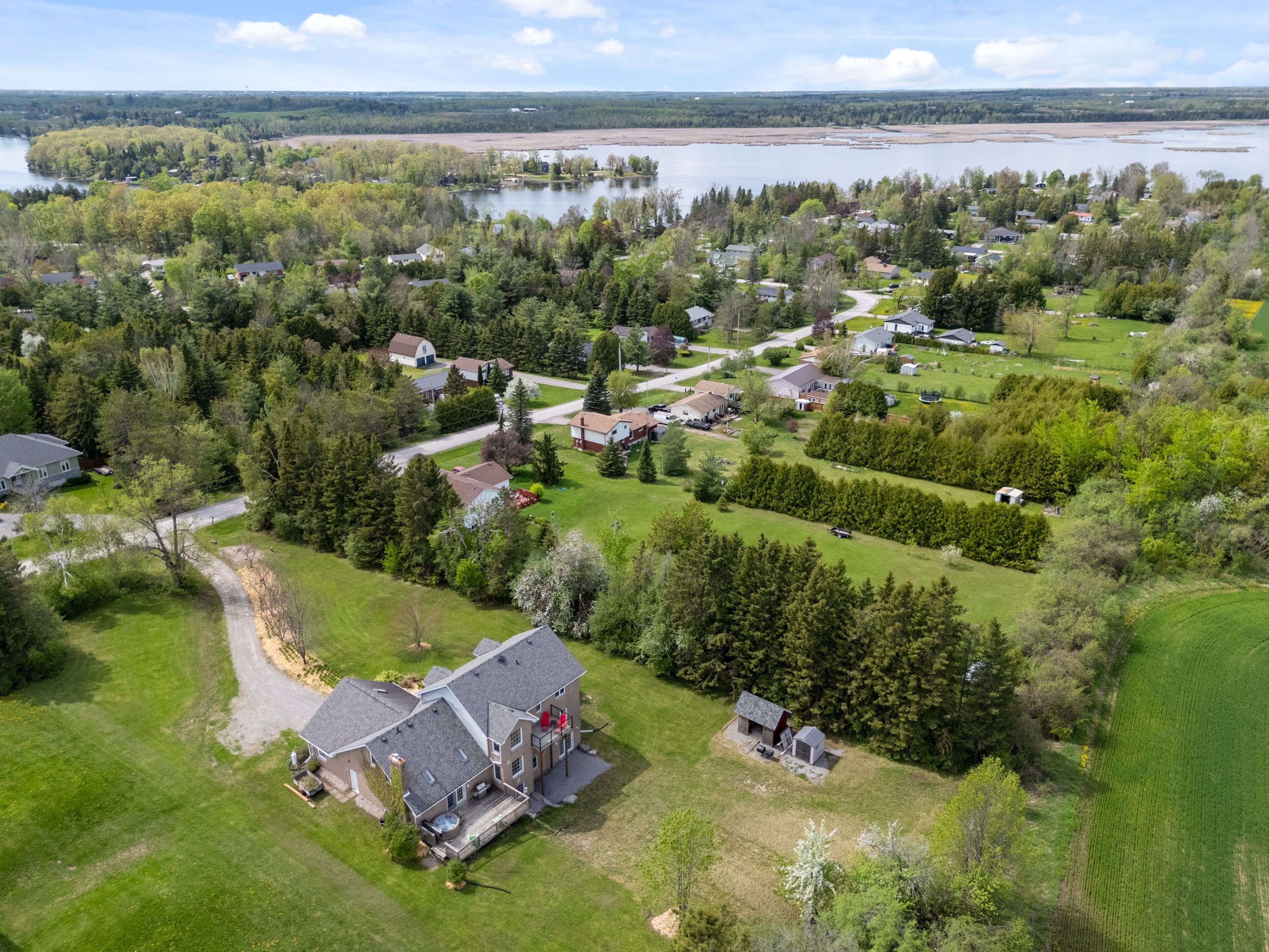 Kawartha Lakes, ON K0L 2W0,41 Grandview DR