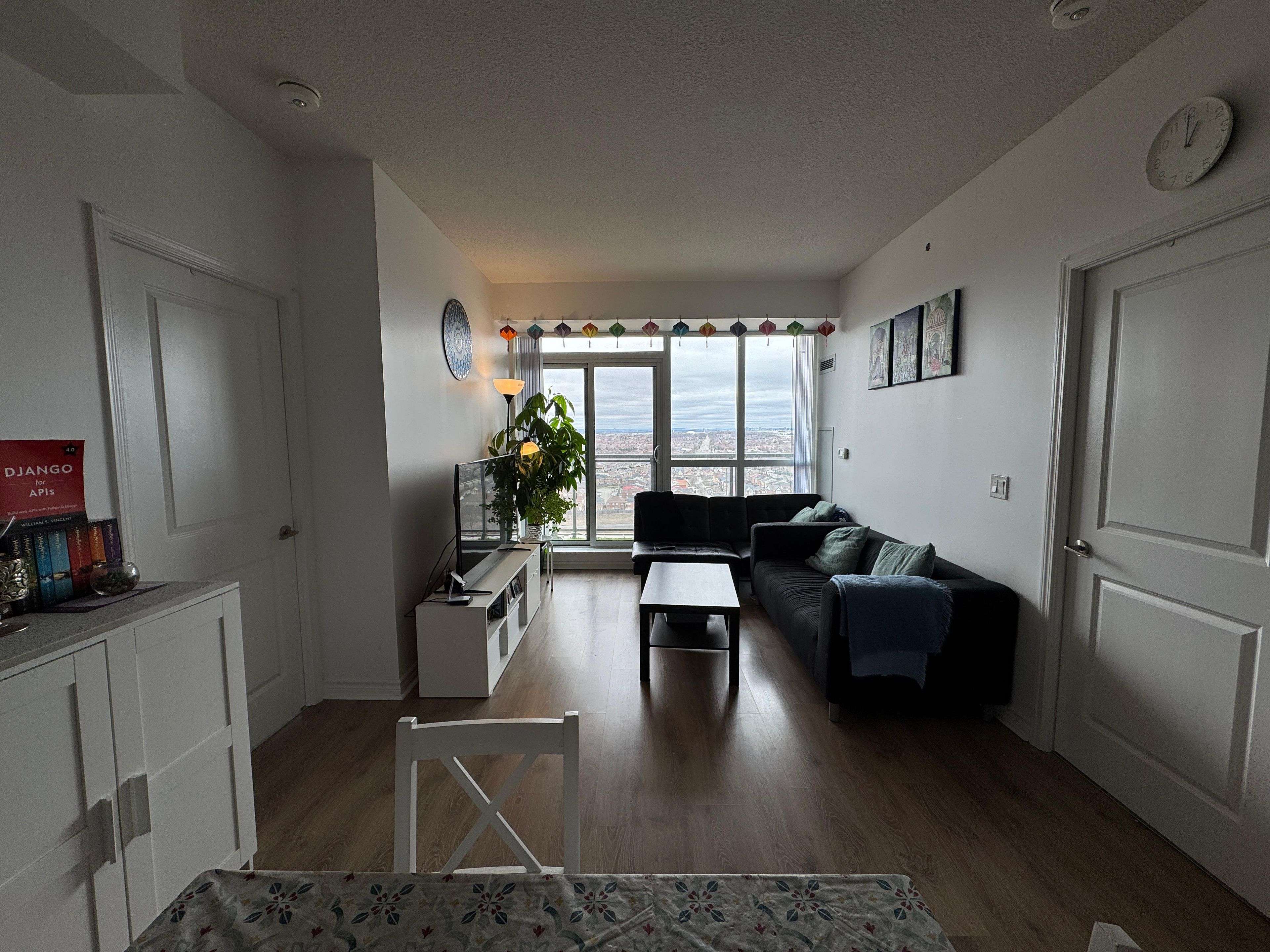 Mississauga, ON M6R 2E3,349 Rathburn RD W #2217