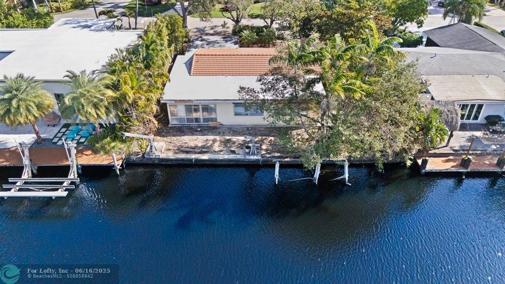 Wilton Manors, FL 33305,2333 NE 19th Ave