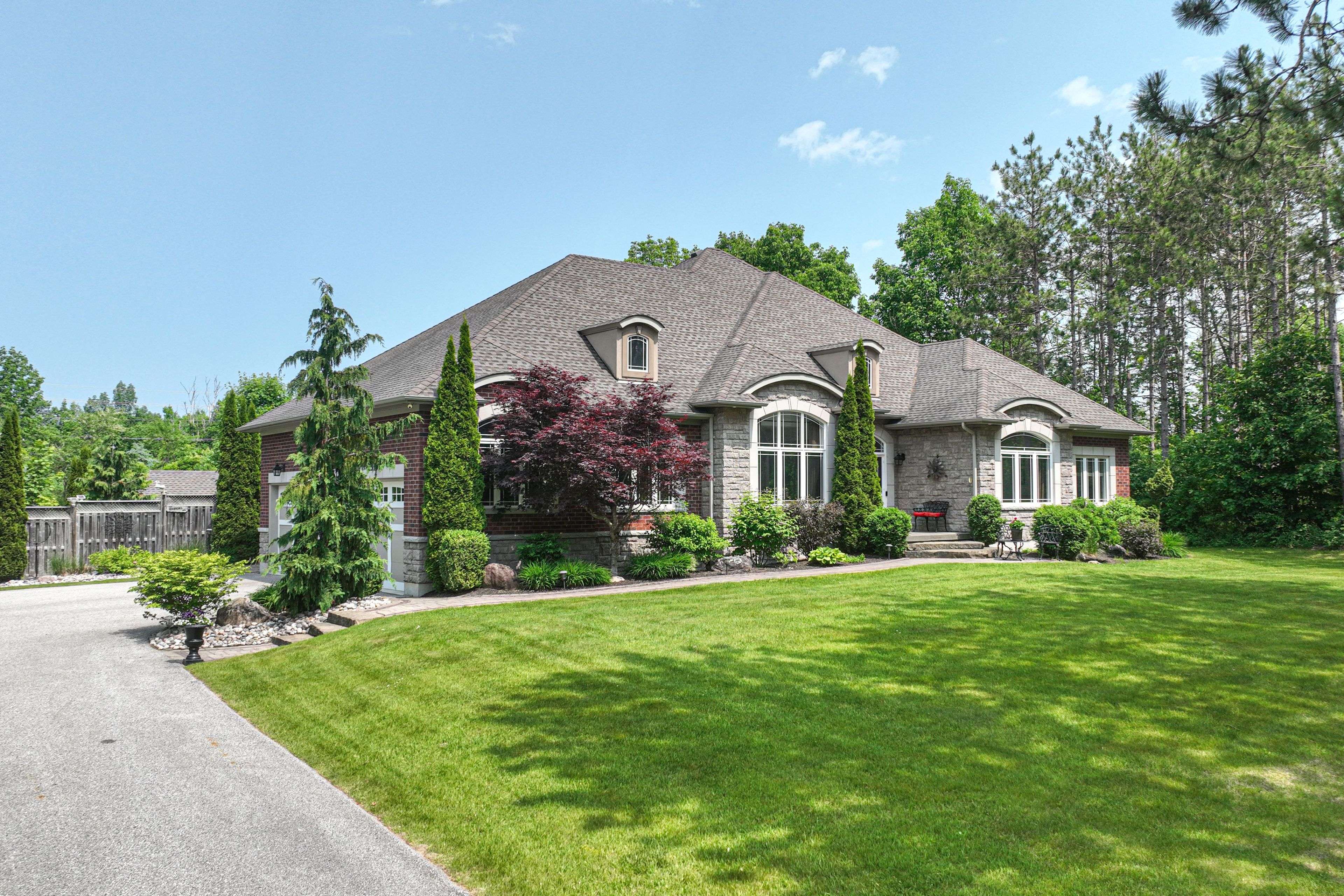 Severn, ON L3V 6H2,4203 Pine Valley LN