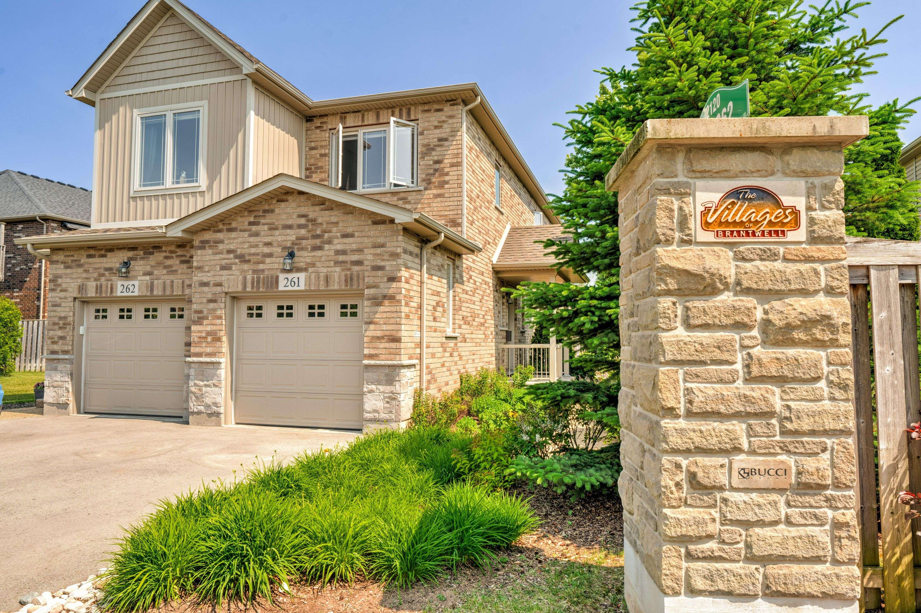 Burlington, ON L7M 0V3,2120 ITABASHI WAY #261