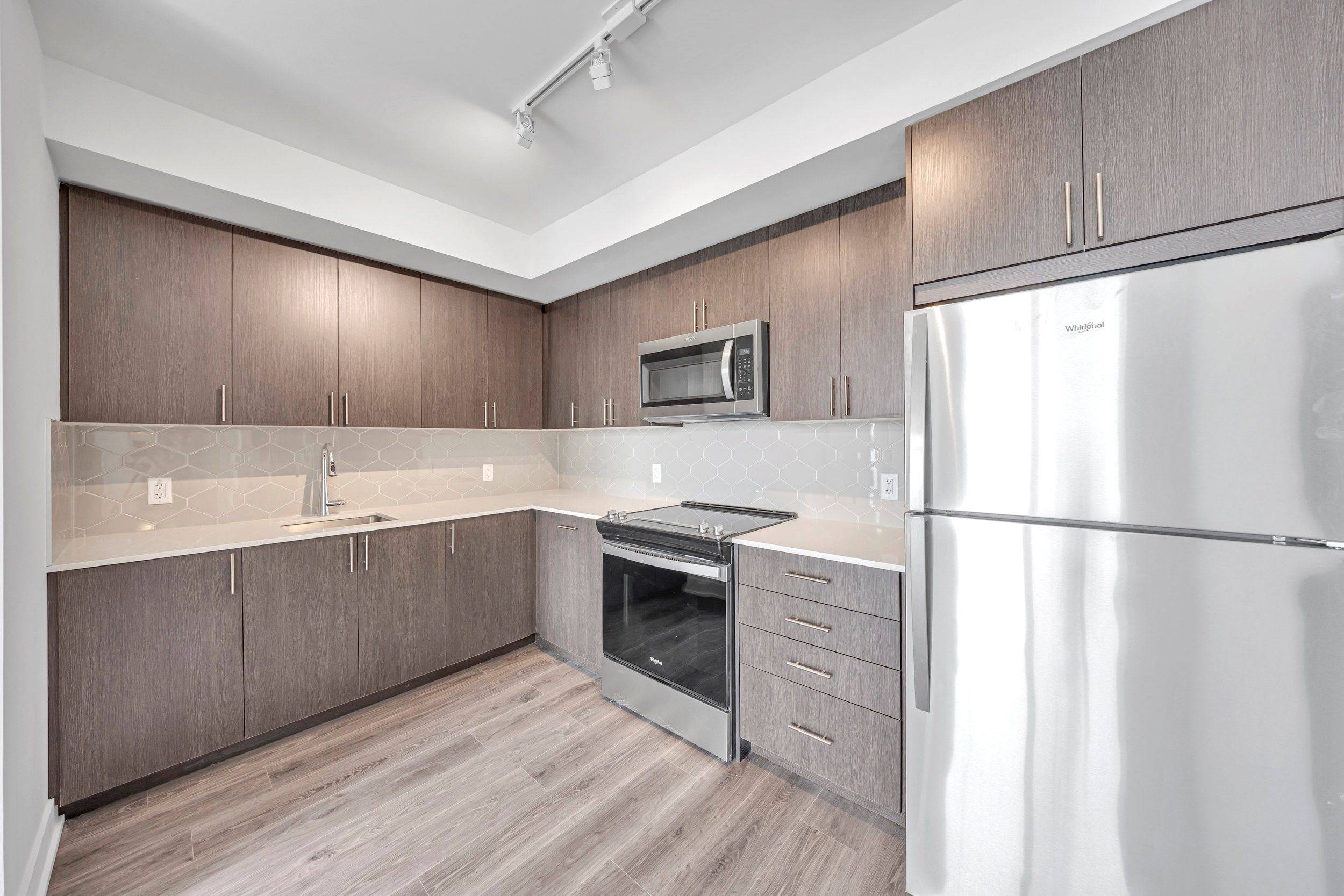 Oshawa, ON L1L 0W3,2545 Simcoe ST N #1908