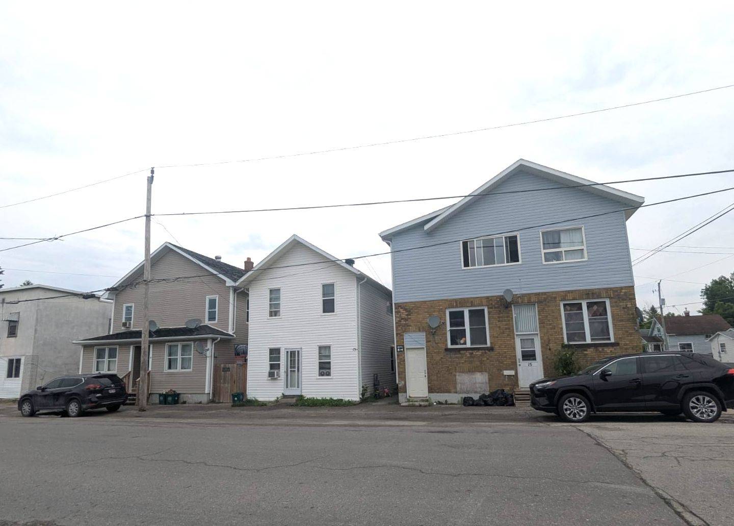Timmins, ON P0N 1G0,11-15 Aura Lake ST